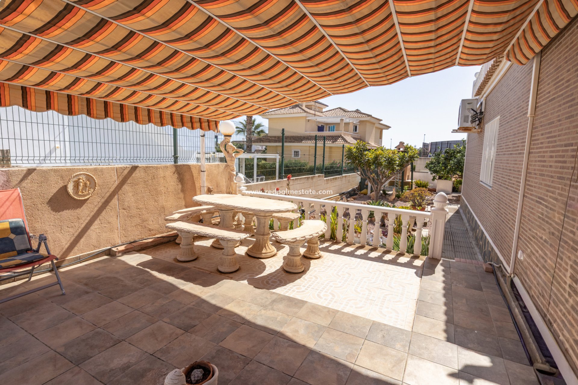 Återförsäljning - Villa -
Orihuela Costa - Costa Blanca