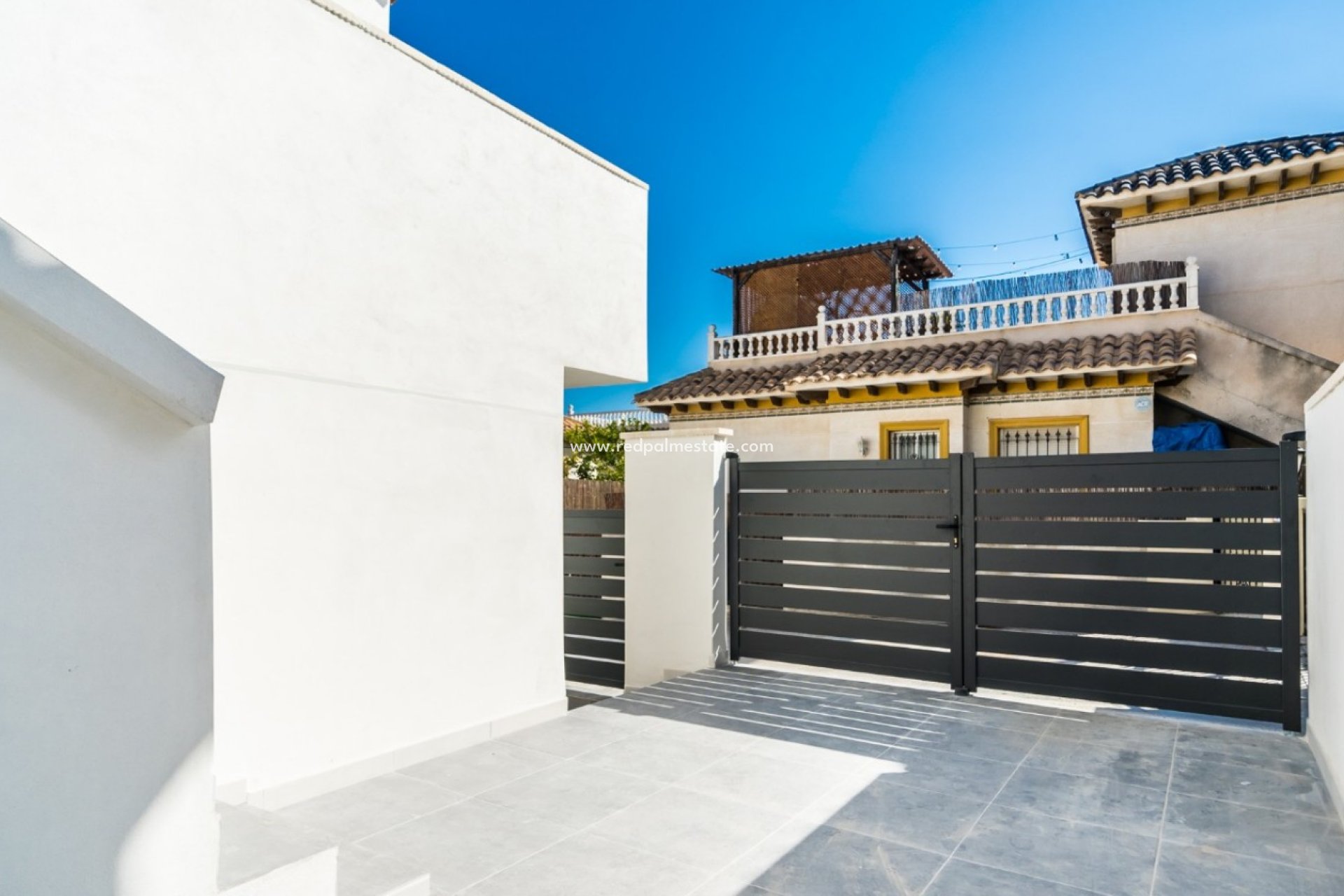 Återförsäljning - Villa -
Orihuela Costa - Costa Blanca