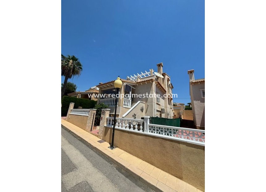 Återförsäljning - Villa -
Orihuela Costa - Costa Blanca