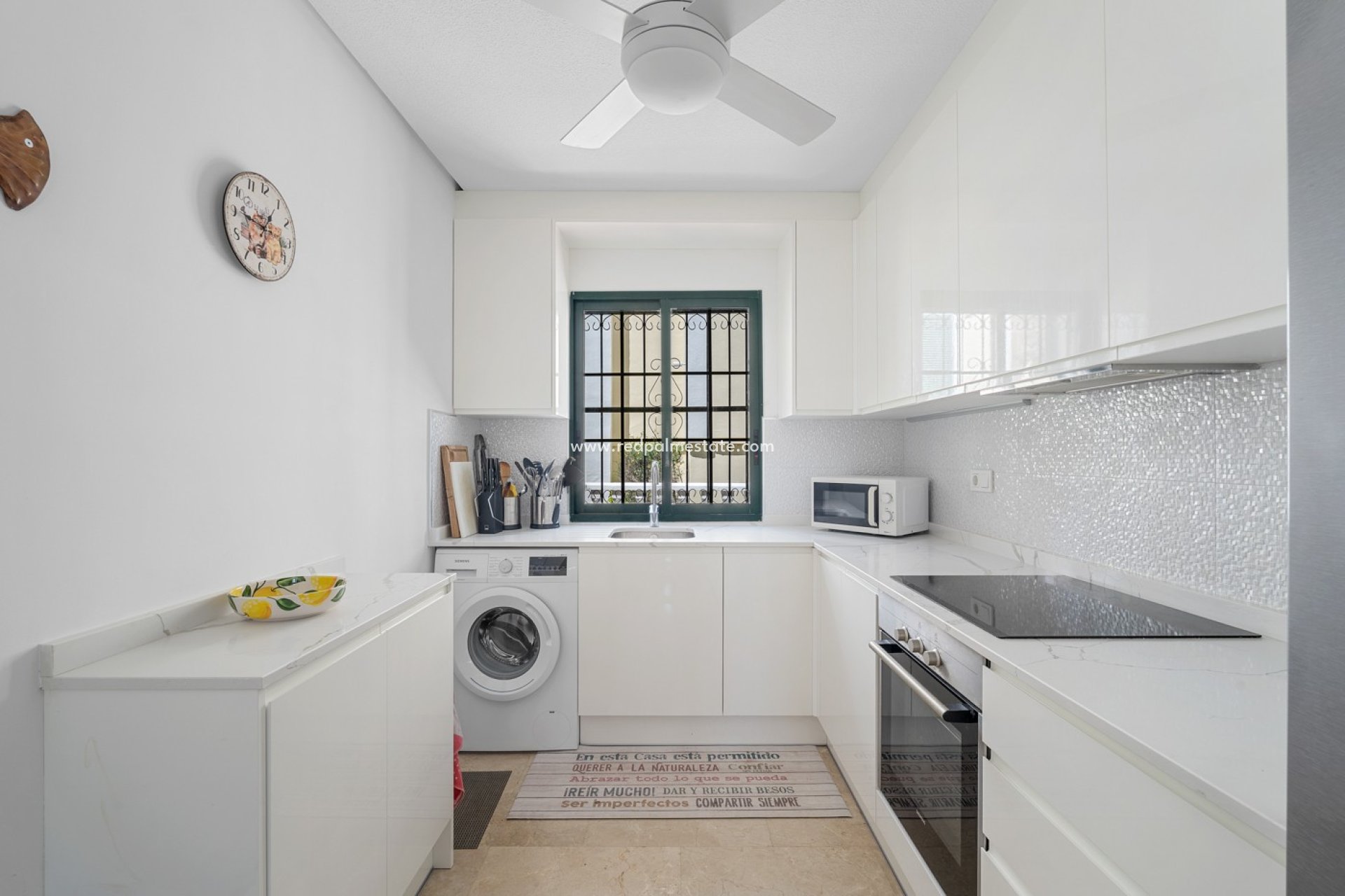 Återförsäljning - Villa -
Orihuela Costa - Costa Blanca