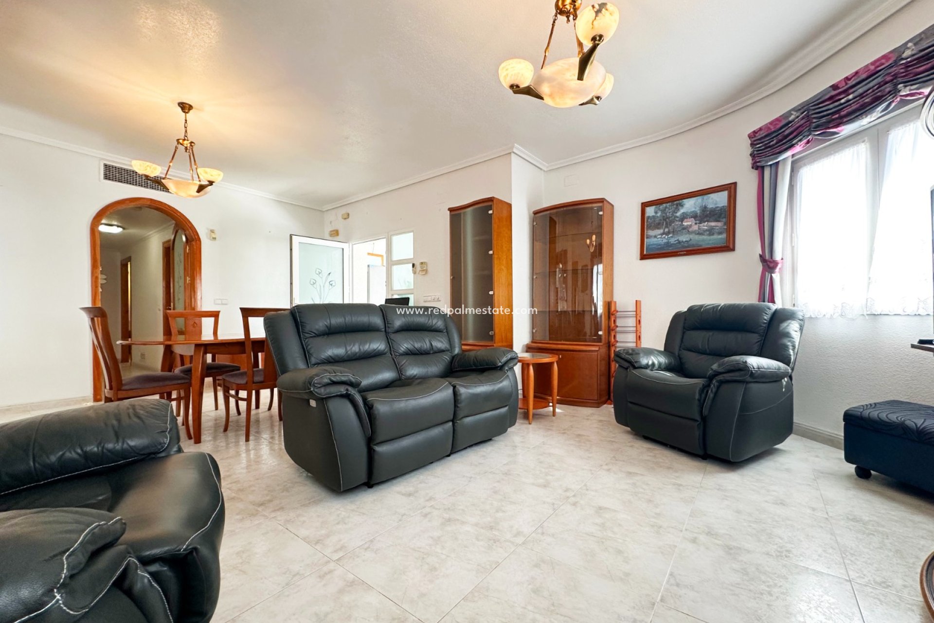 Återförsäljning - Villa -
Orihuela Costa - Costa Blanca