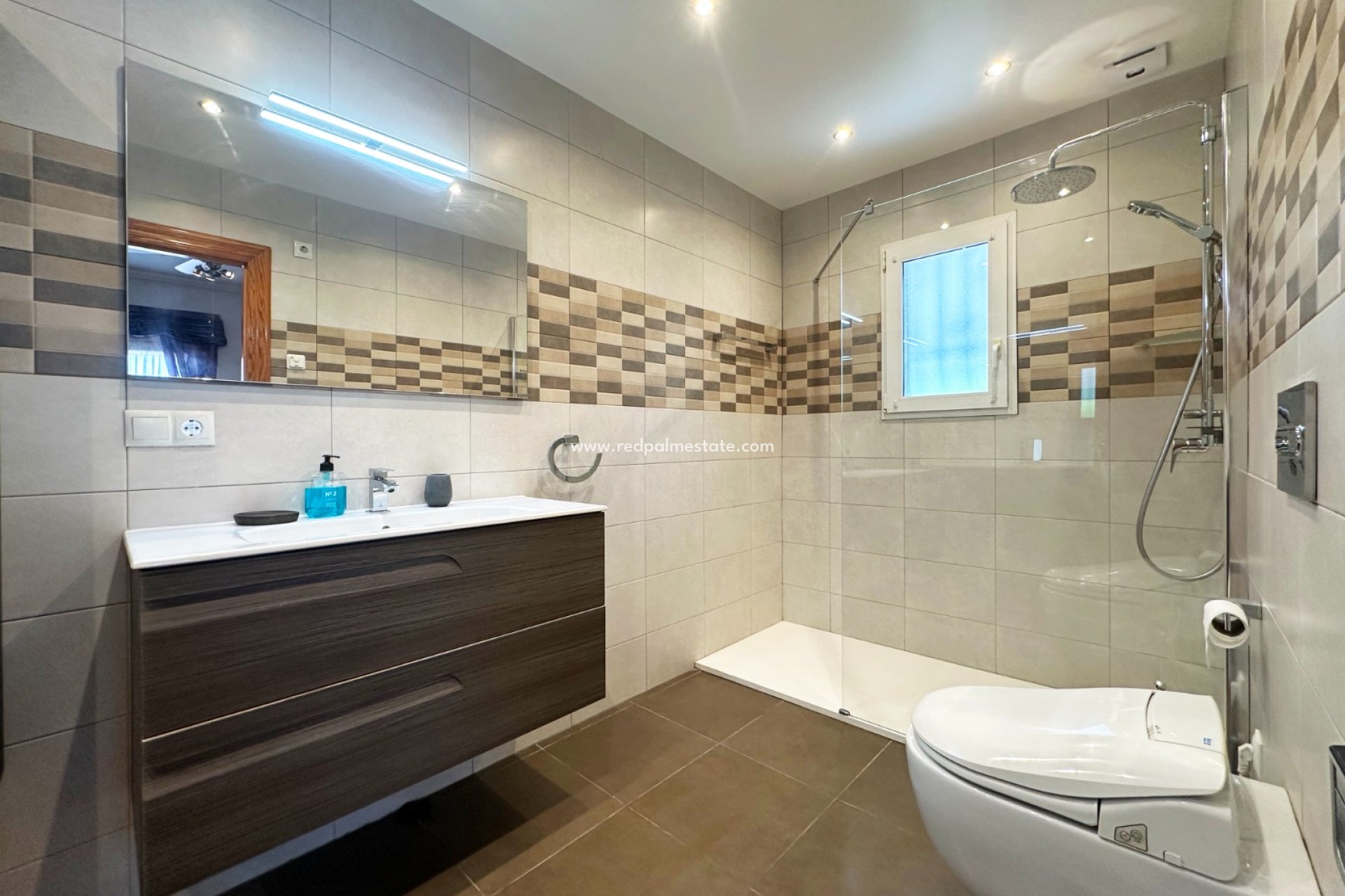 Återförsäljning - Villa -
Orihuela Costa - Costa Blanca