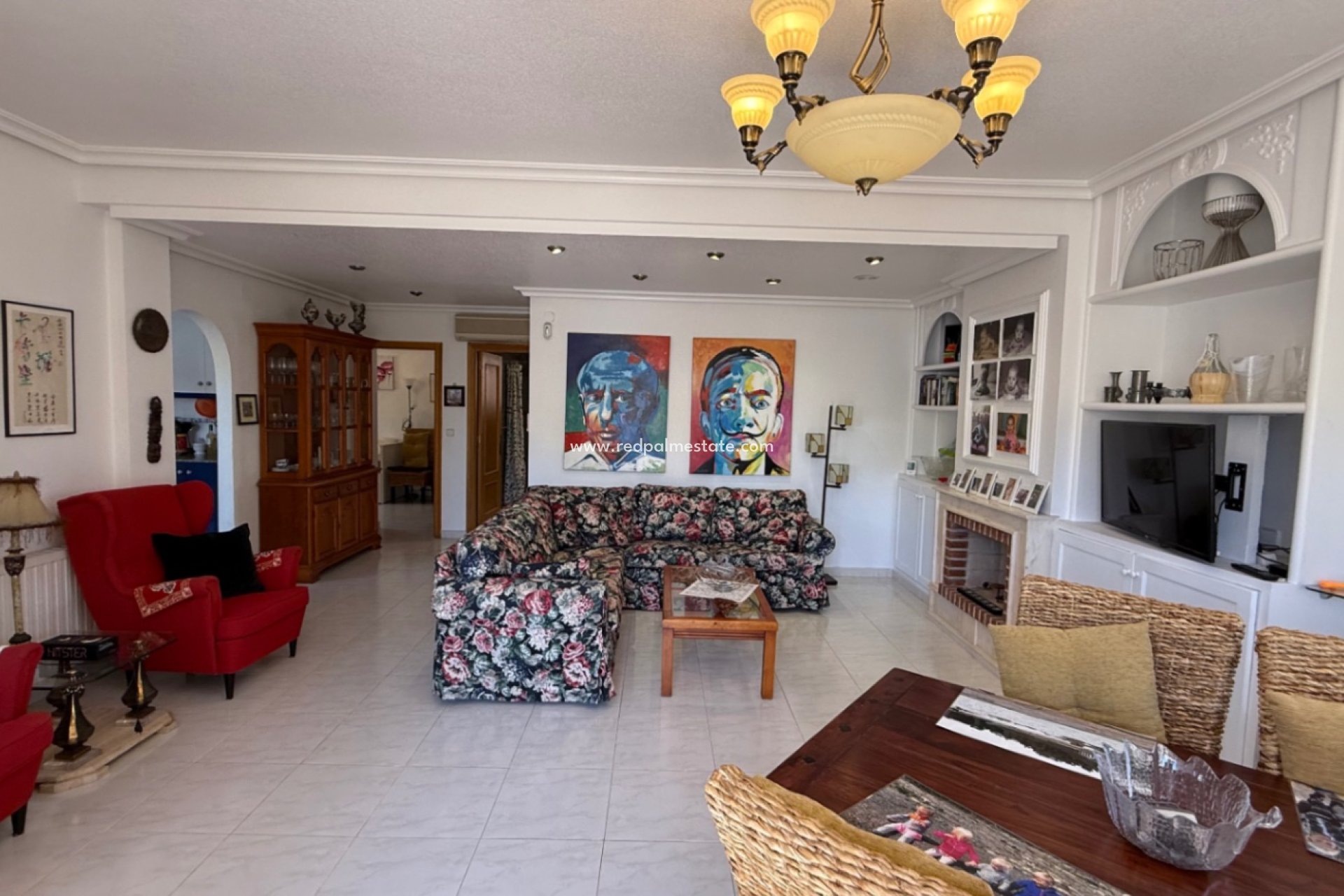 Återförsäljning - Villa -
Orihuela Costa - Costa Blanca