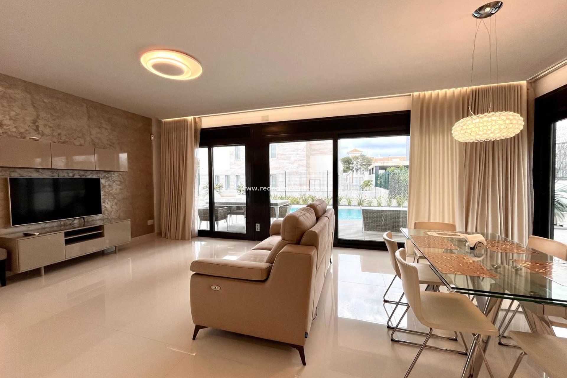 Återförsäljning - Villa -
Orihuela Costa - Dehesa de campoamor