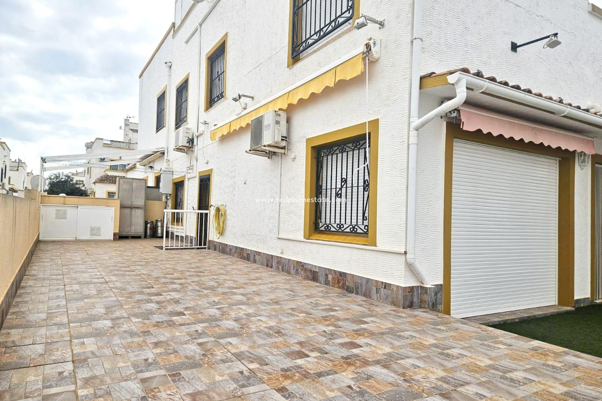 Återförsäljning - Villa -
Orihuela Costa - dream hills
