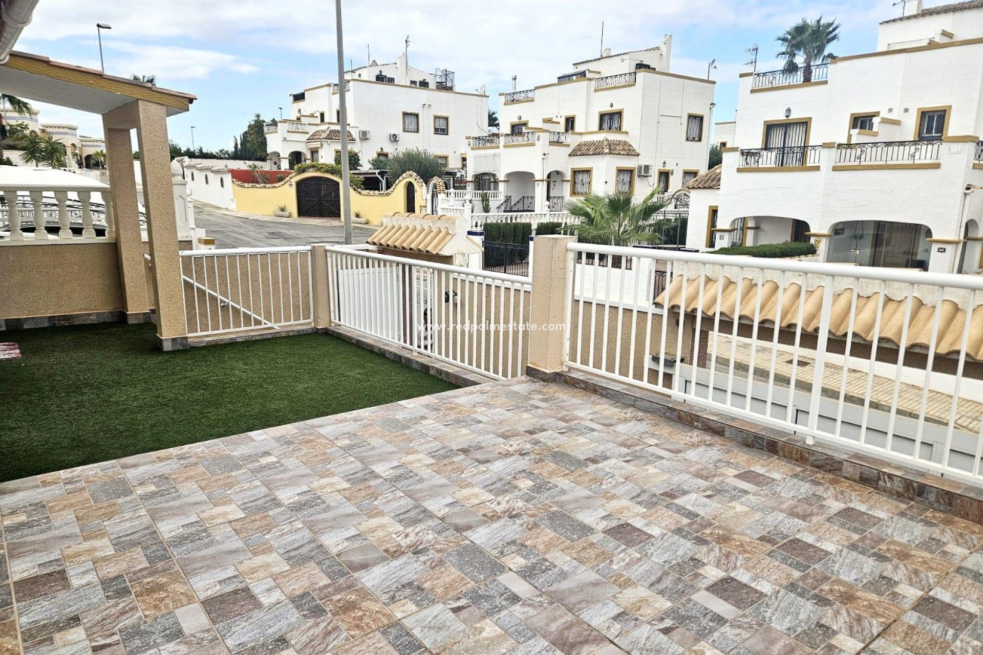 Återförsäljning - Villa -
Orihuela Costa - dream hills