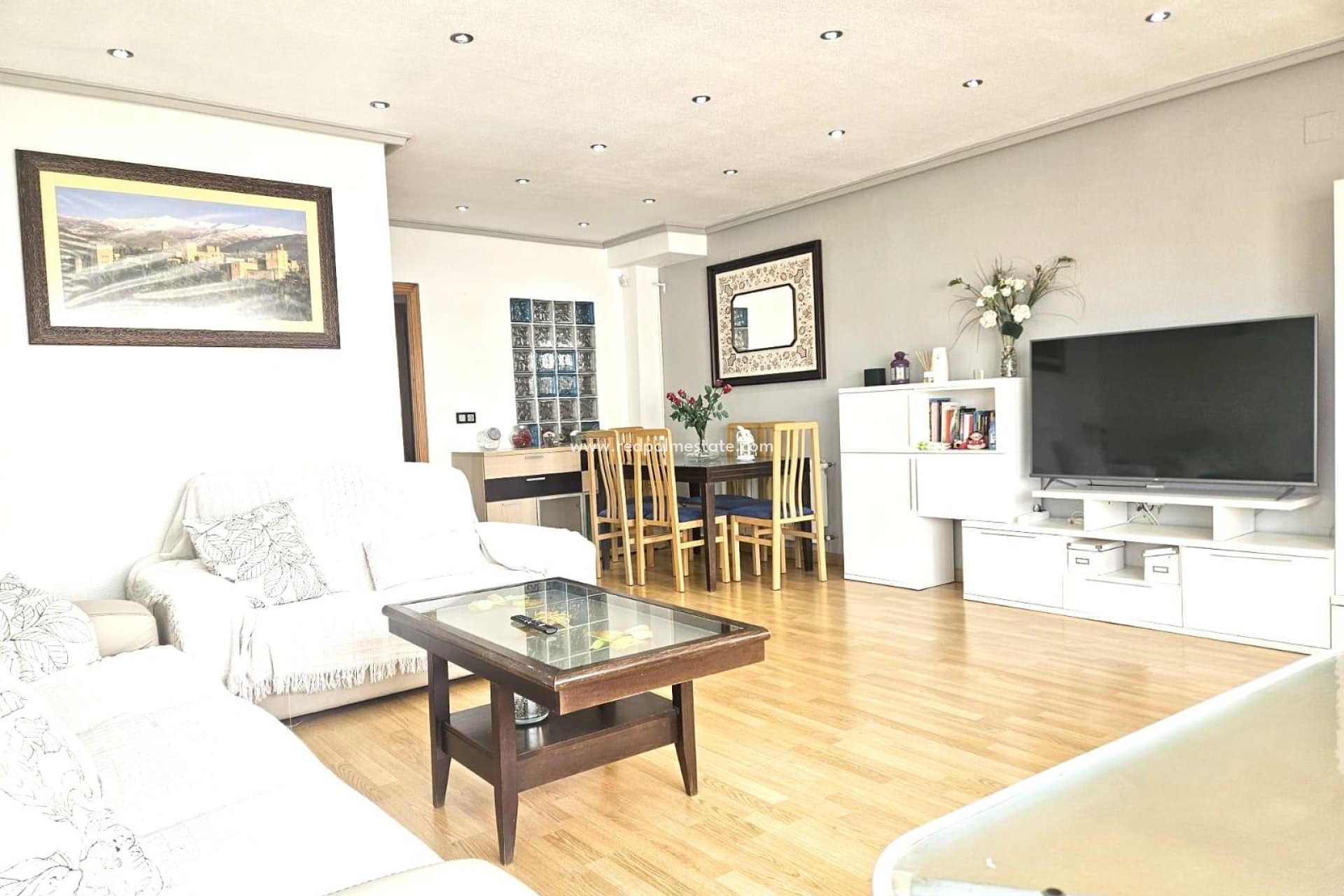 Återförsäljning - Villa -
Orihuela Costa - dream hills