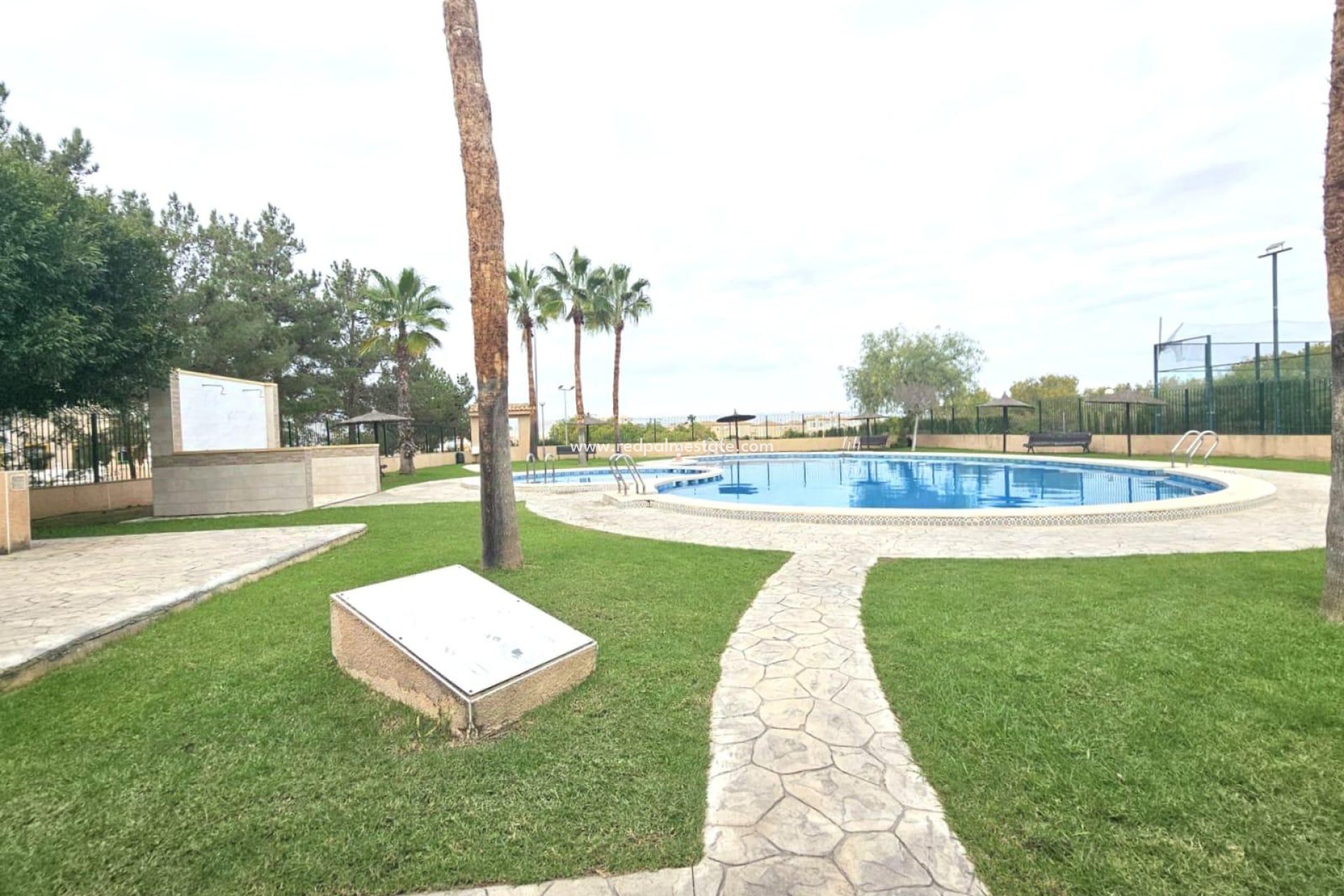 Återförsäljning - Villa -
Orihuela Costa - dream hills