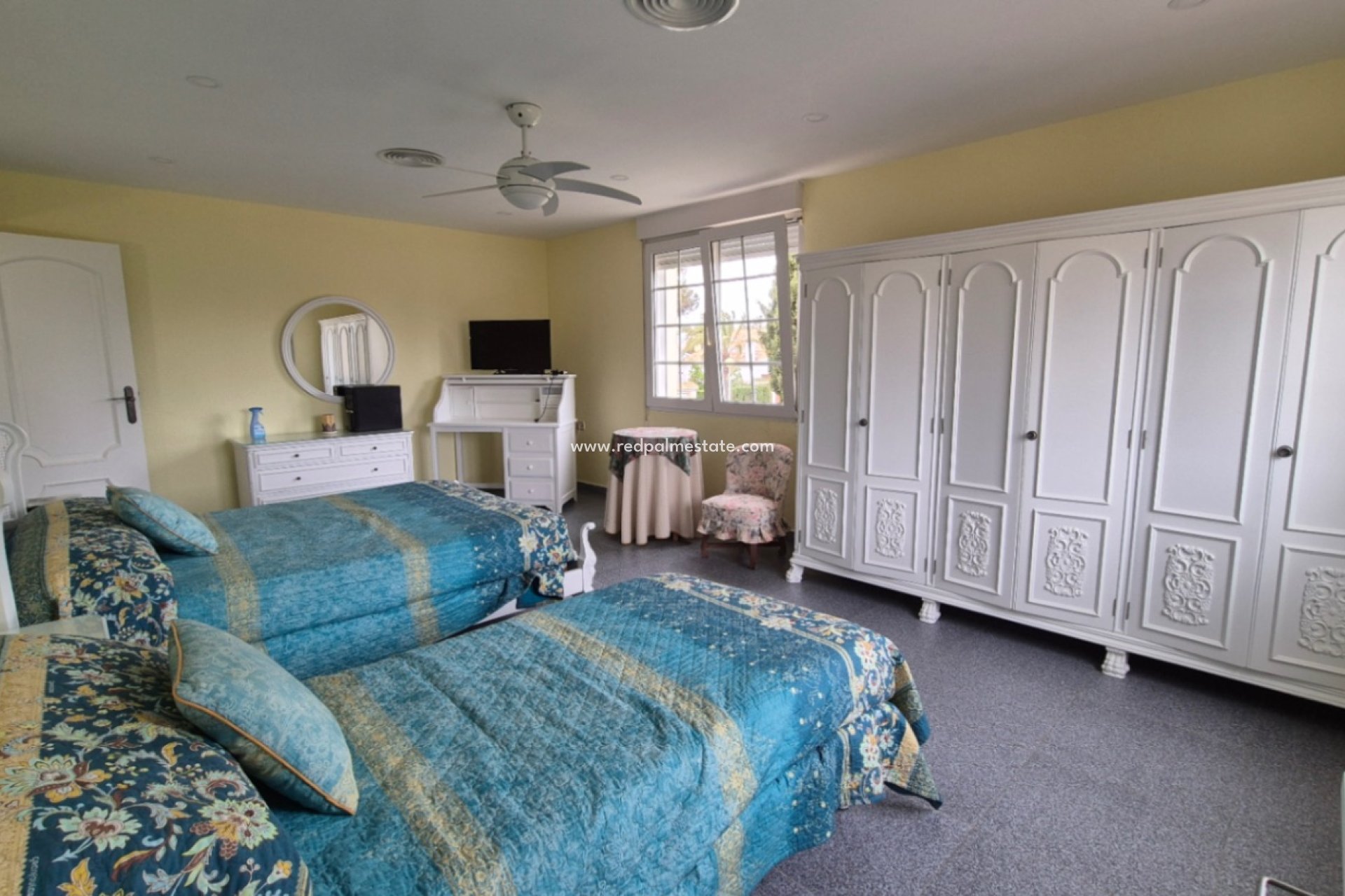 Återförsäljning - Villa -
Orihuela Costa - Inland