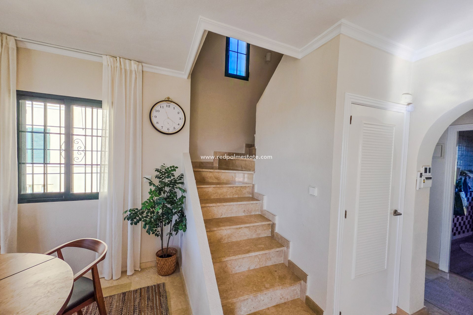 Återförsäljning - Villa -
Orihuela Costa - Inland