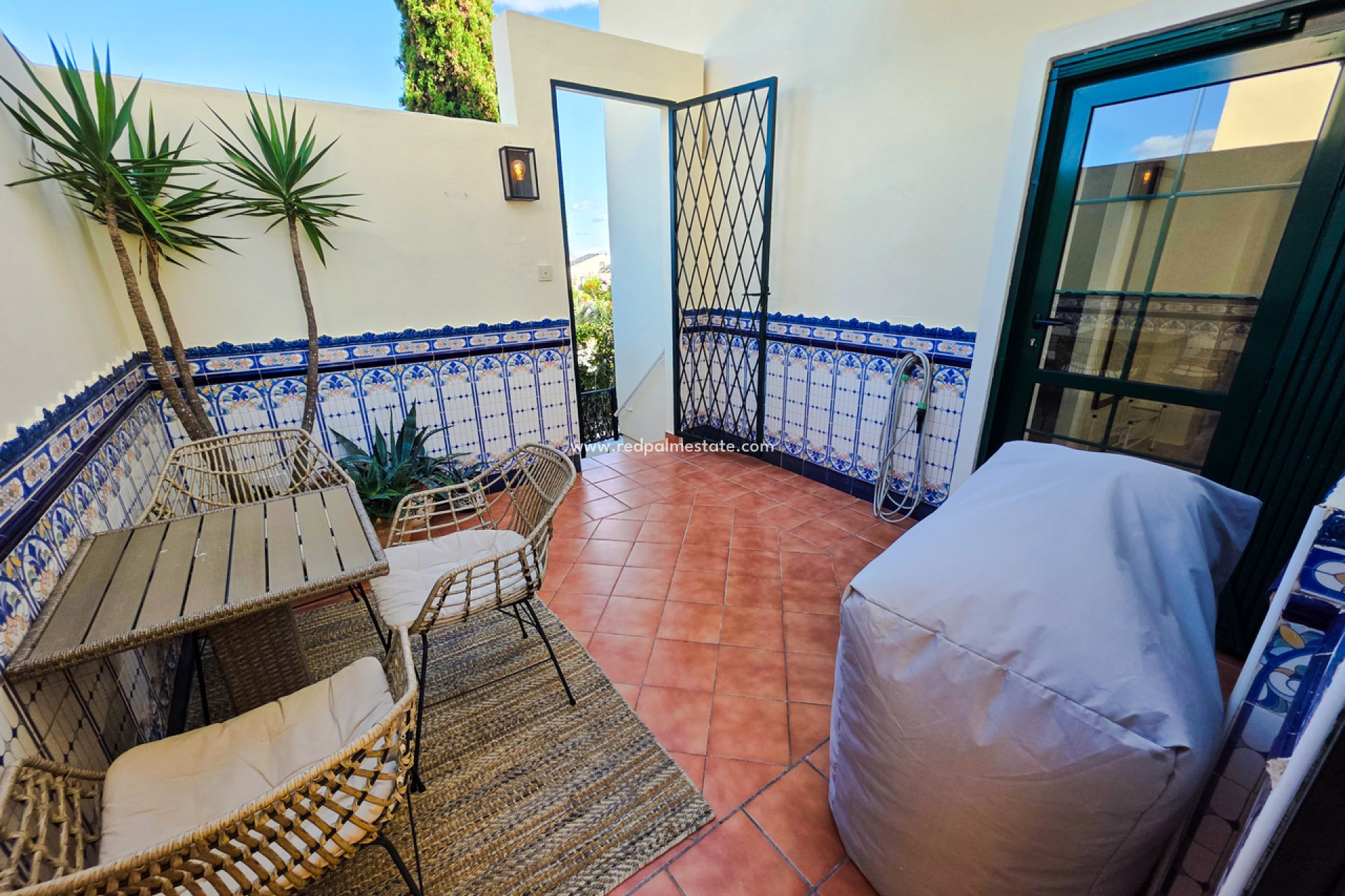 Återförsäljning - Villa -
Orihuela Costa - Inland