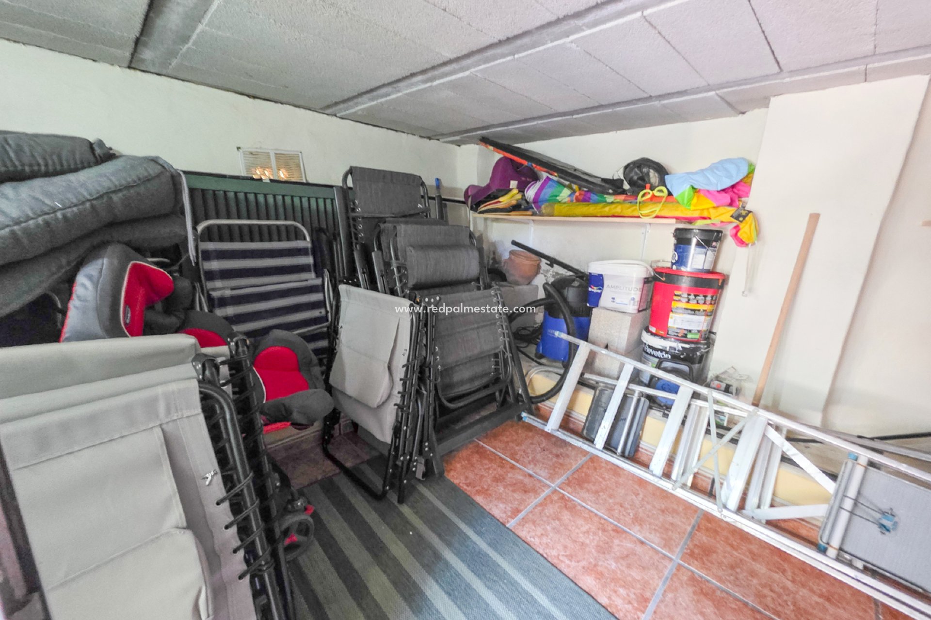 Återförsäljning - Villa -
Orihuela Costa - Inland