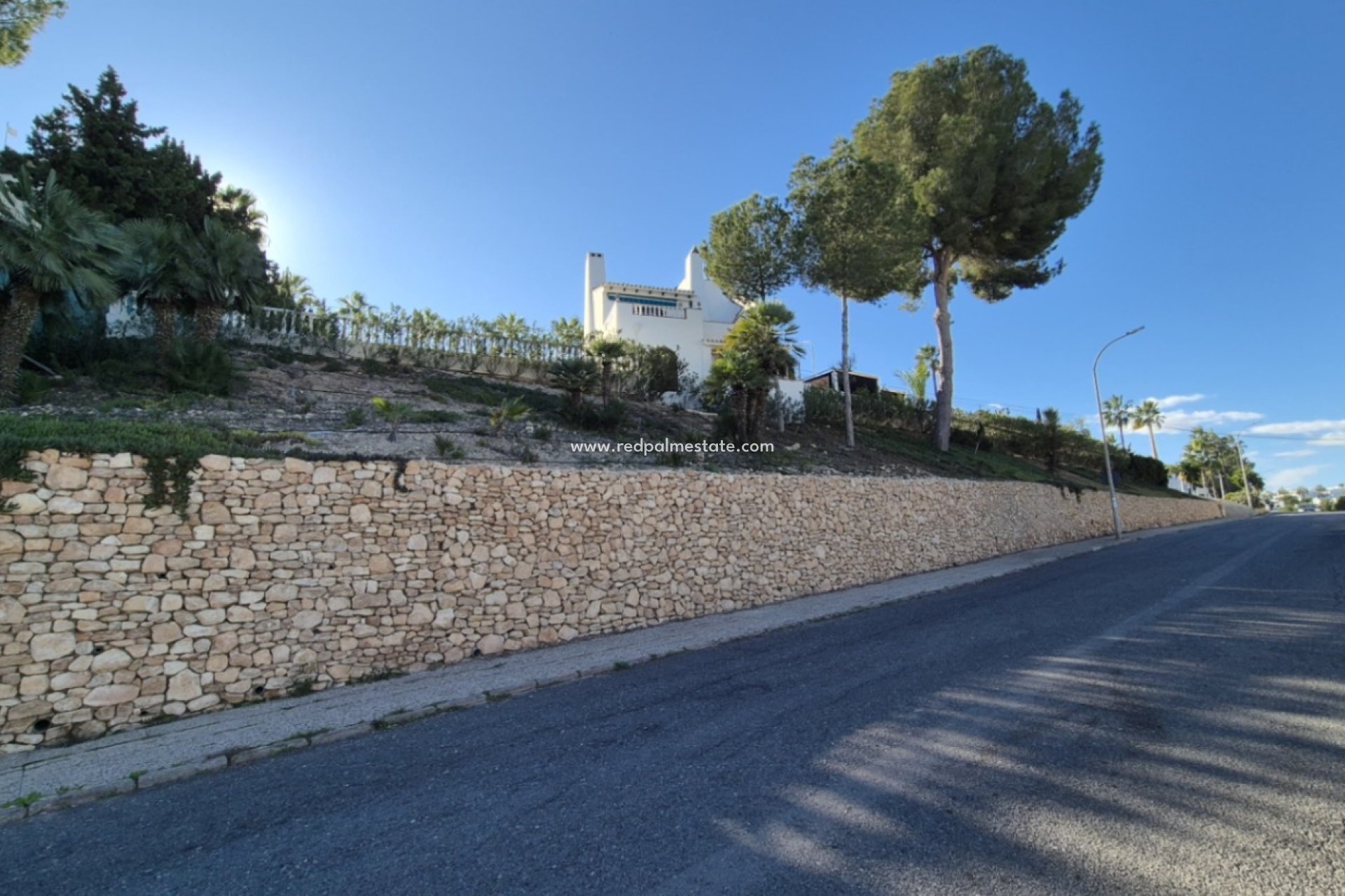 Återförsäljning - Villa -
Orihuela Costa - Inland