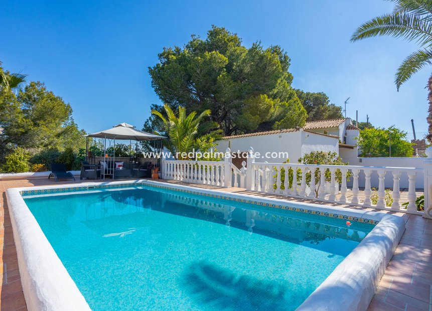 Återförsäljning - Villa -
Orihuela Costa - Inland