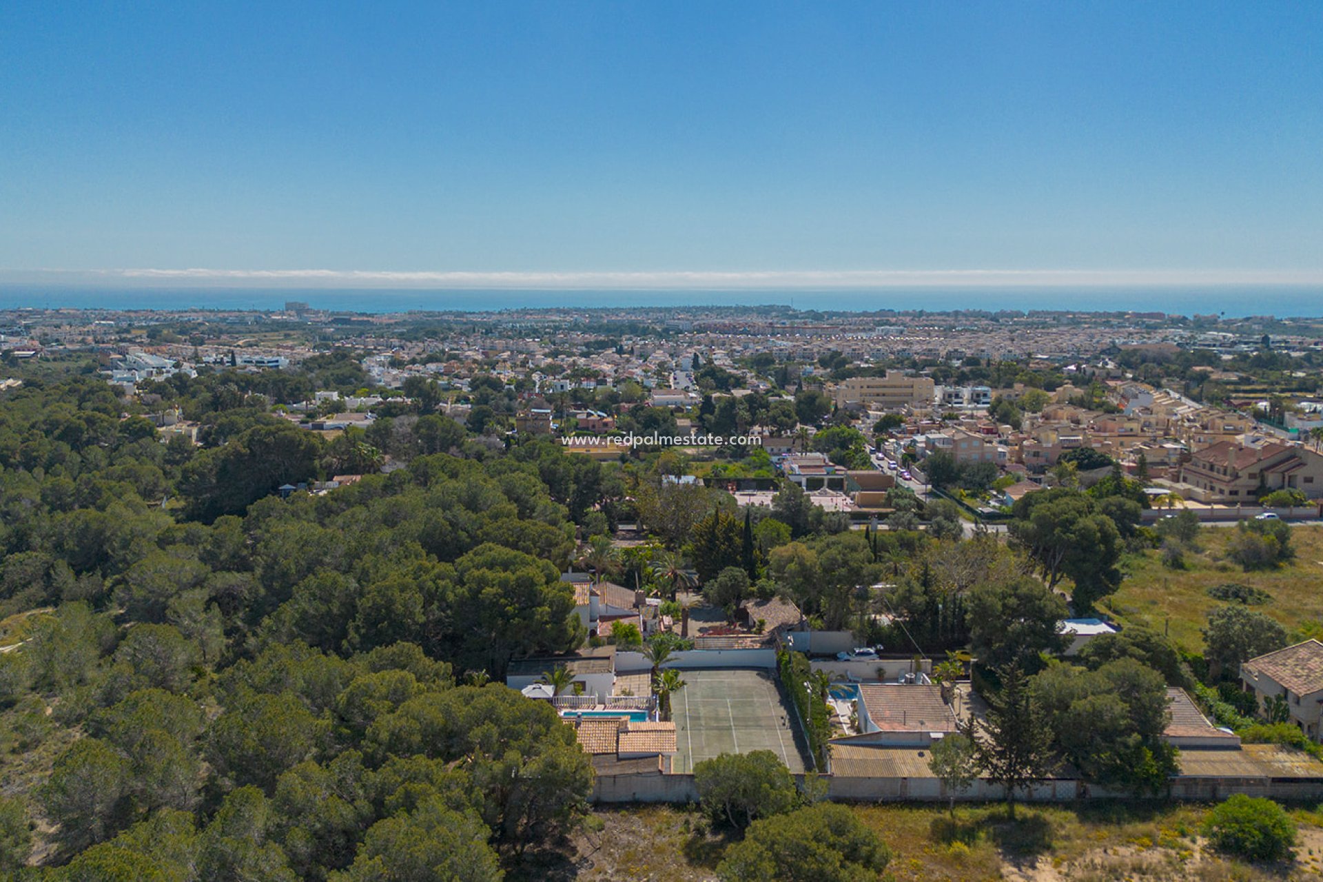 Återförsäljning - Villa -
Orihuela Costa - Inland