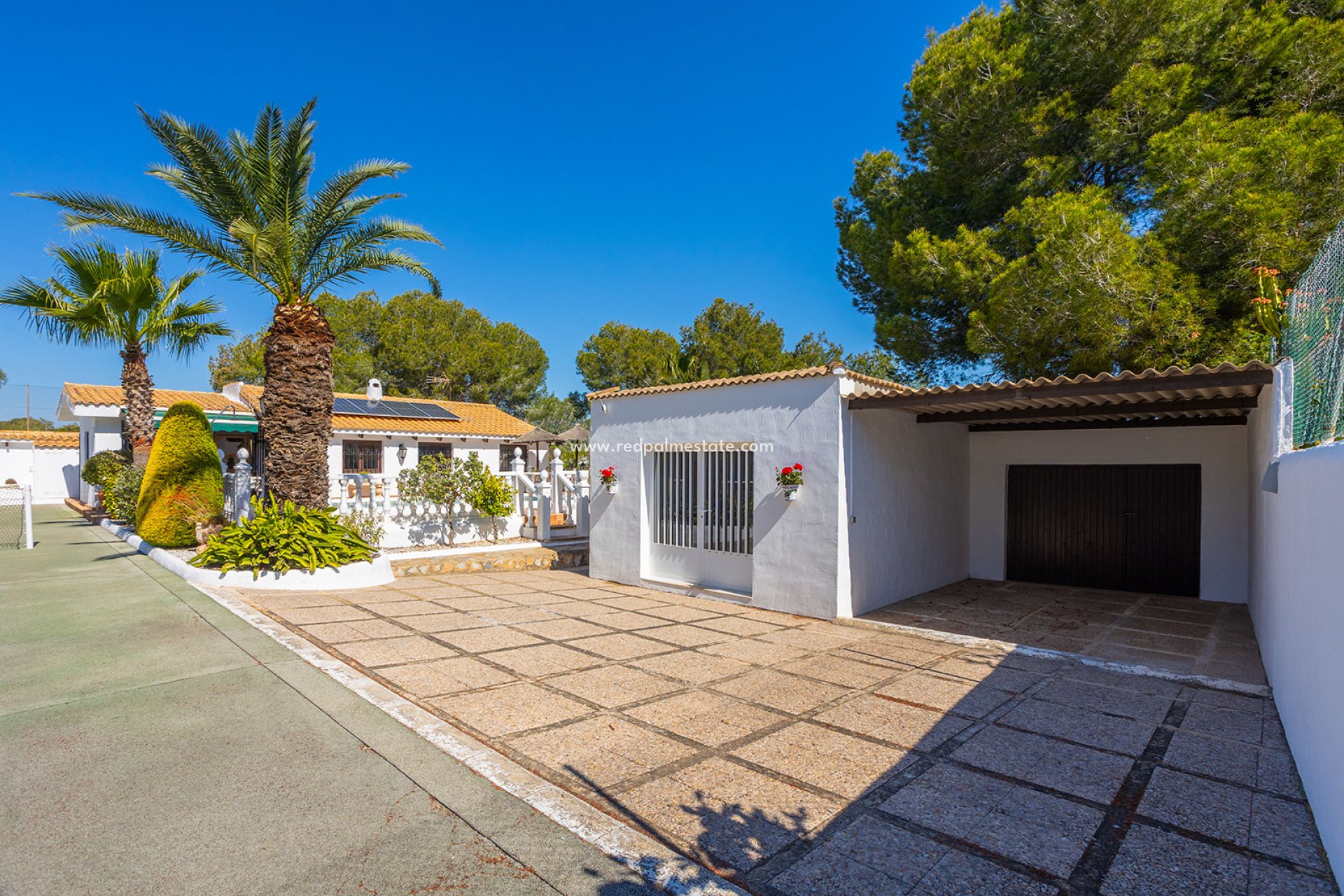 Återförsäljning - Villa -
Orihuela Costa - Inland