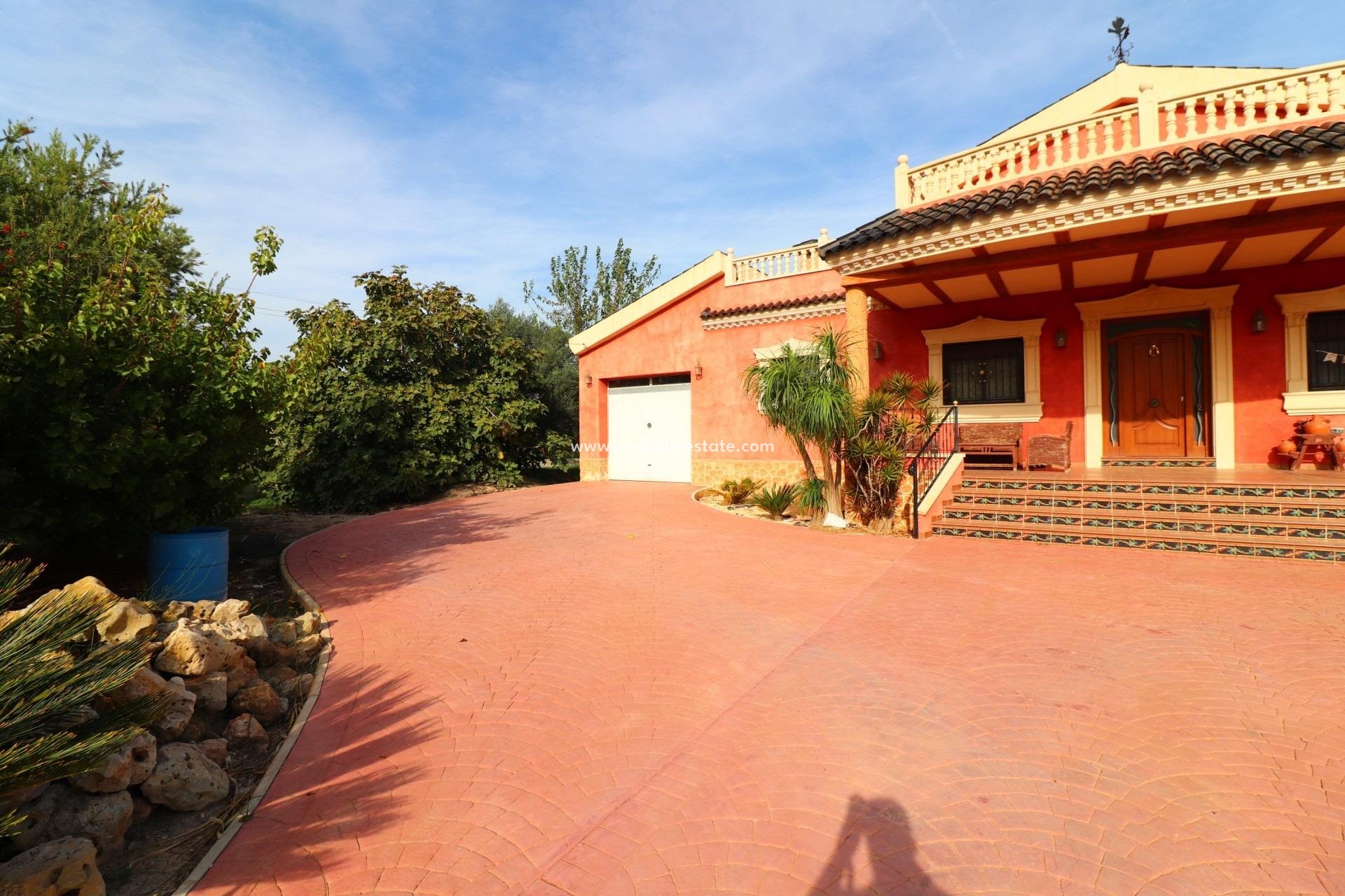 Återförsäljning - Villa -
Orihuela Costa - La Campaneta