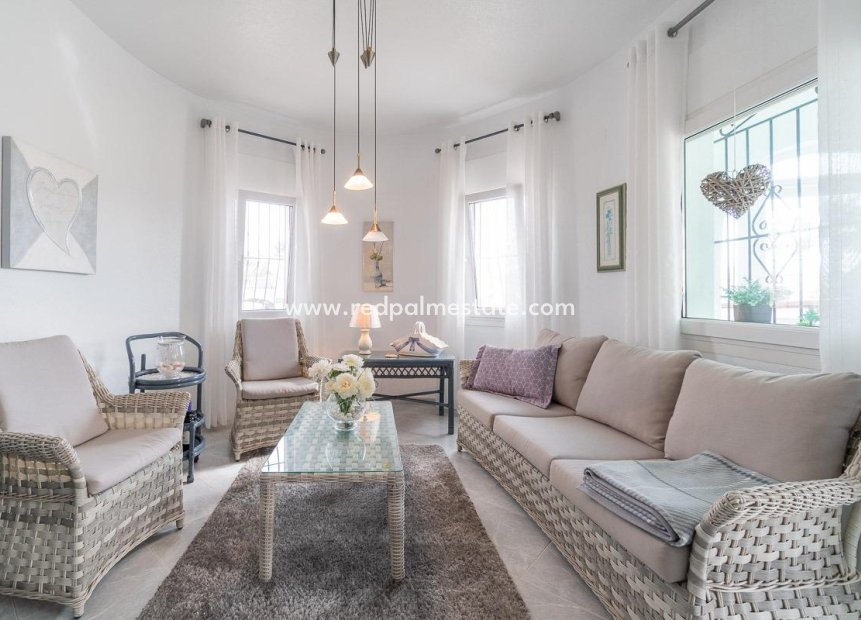 Återförsäljning - Villa -
Orihuela Costa - La Florida