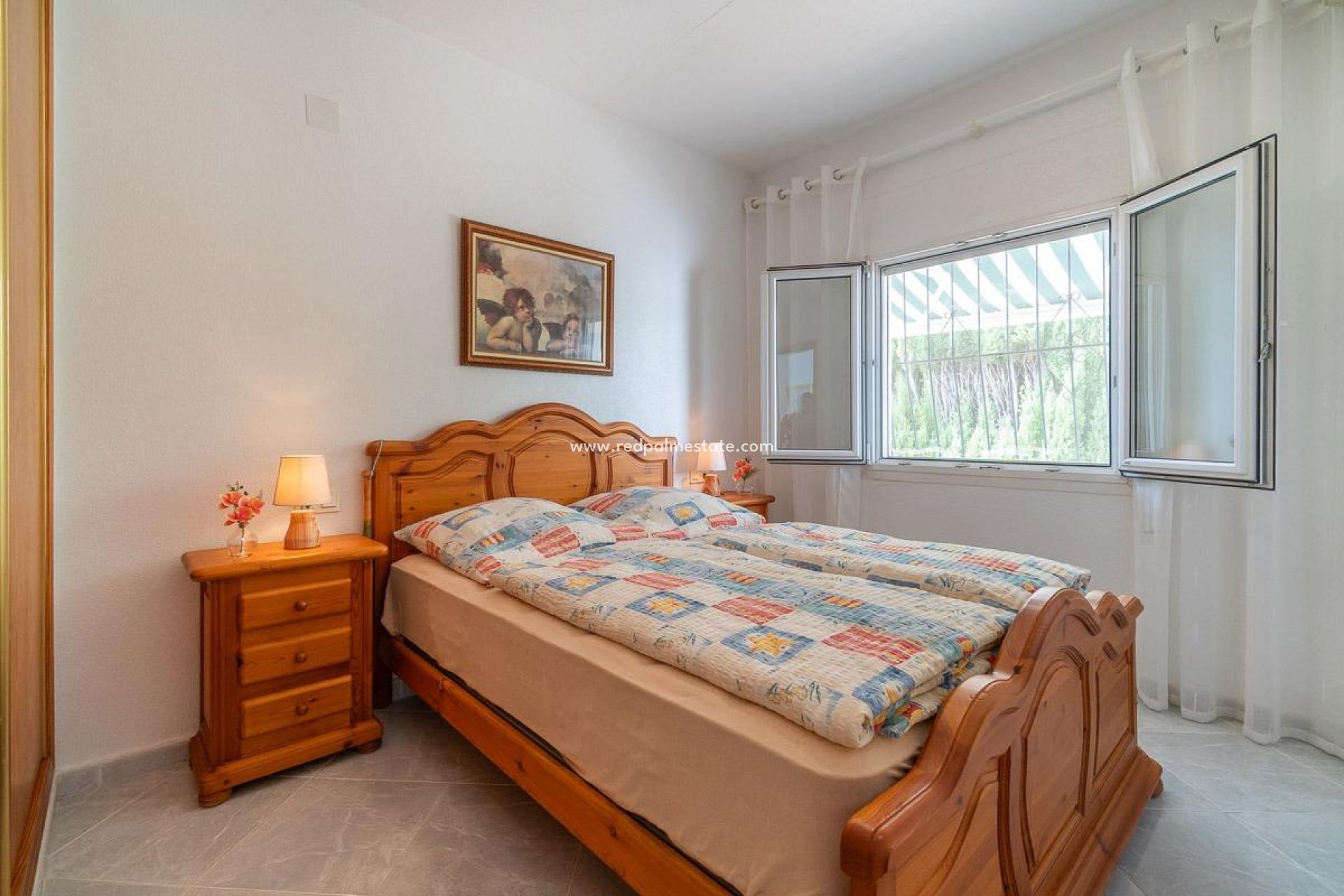 Återförsäljning - Villa -
Orihuela Costa - La Florida