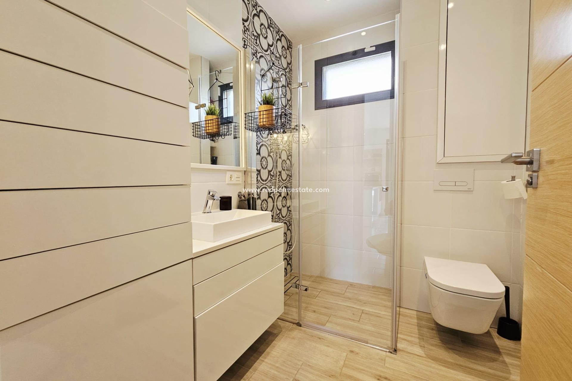 Återförsäljning - Villa -
Orihuela Costa - La Regia