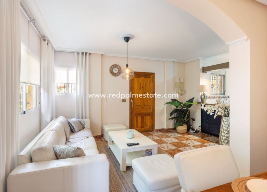Återförsäljning - Villa -
Orihuela Costa - La Regia