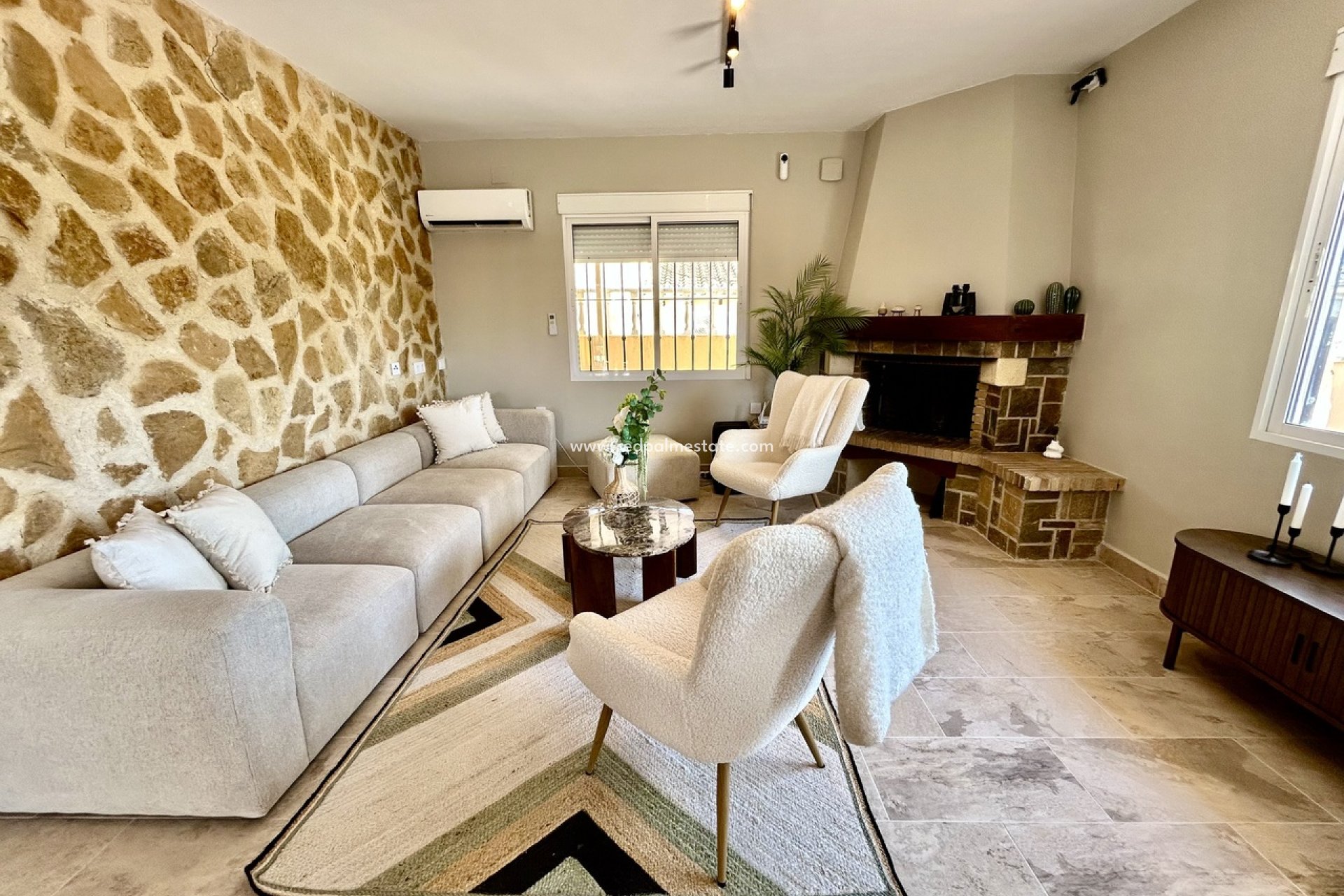 Återförsäljning - Villa -
Orihuela Costa - La Zenia