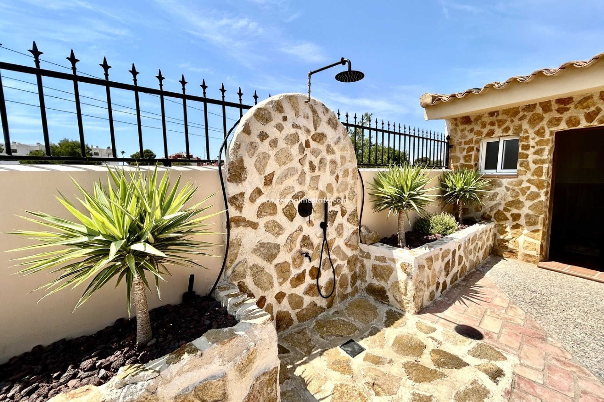 Återförsäljning - Villa -
Orihuela Costa - La Zenia