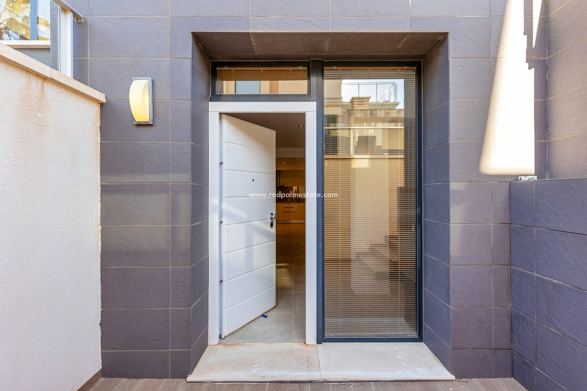 Återförsäljning - Villa -
Orihuela Costa - La Zenia