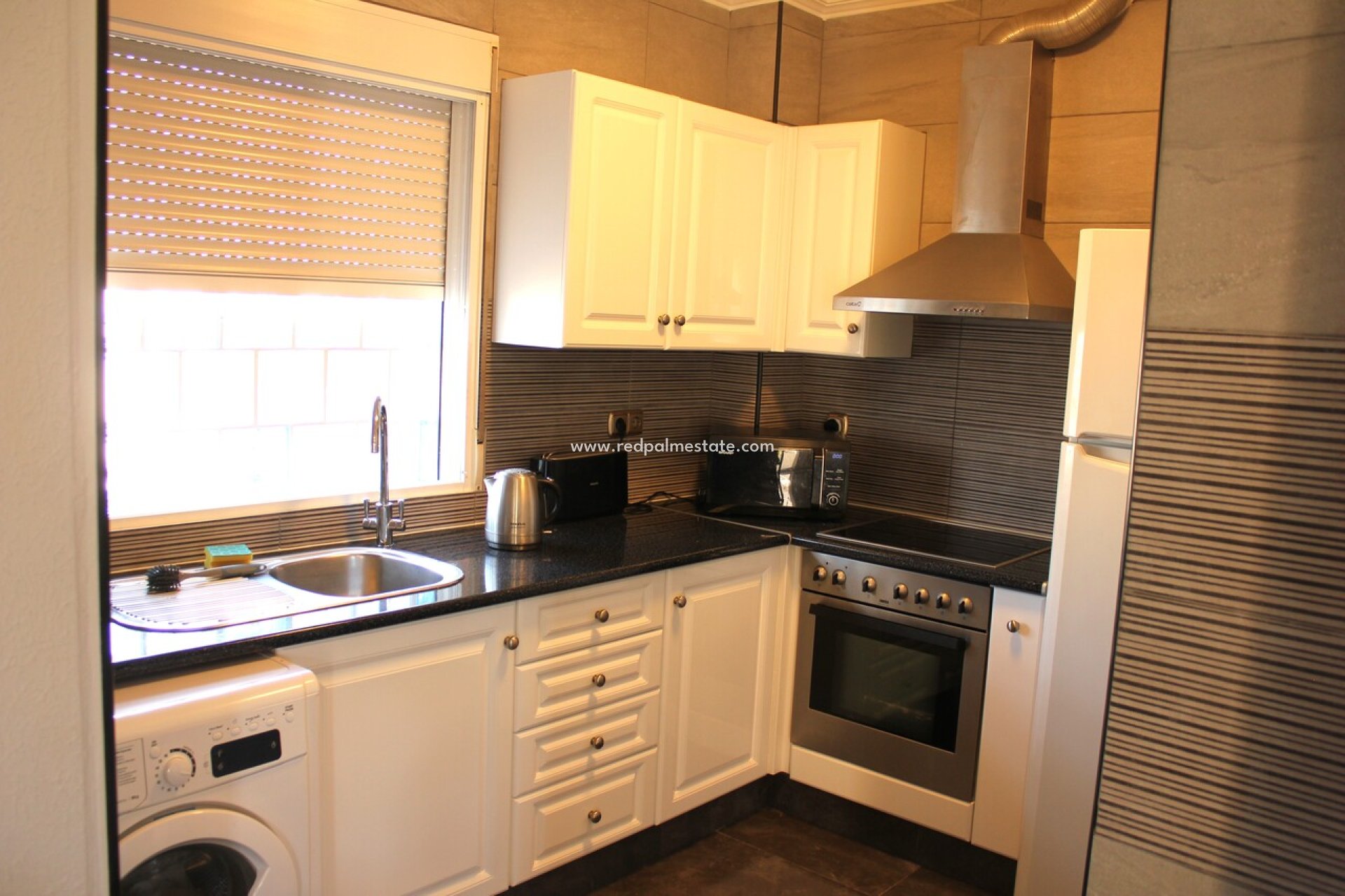 Återförsäljning - Villa -
Orihuela Costa - La Zenia