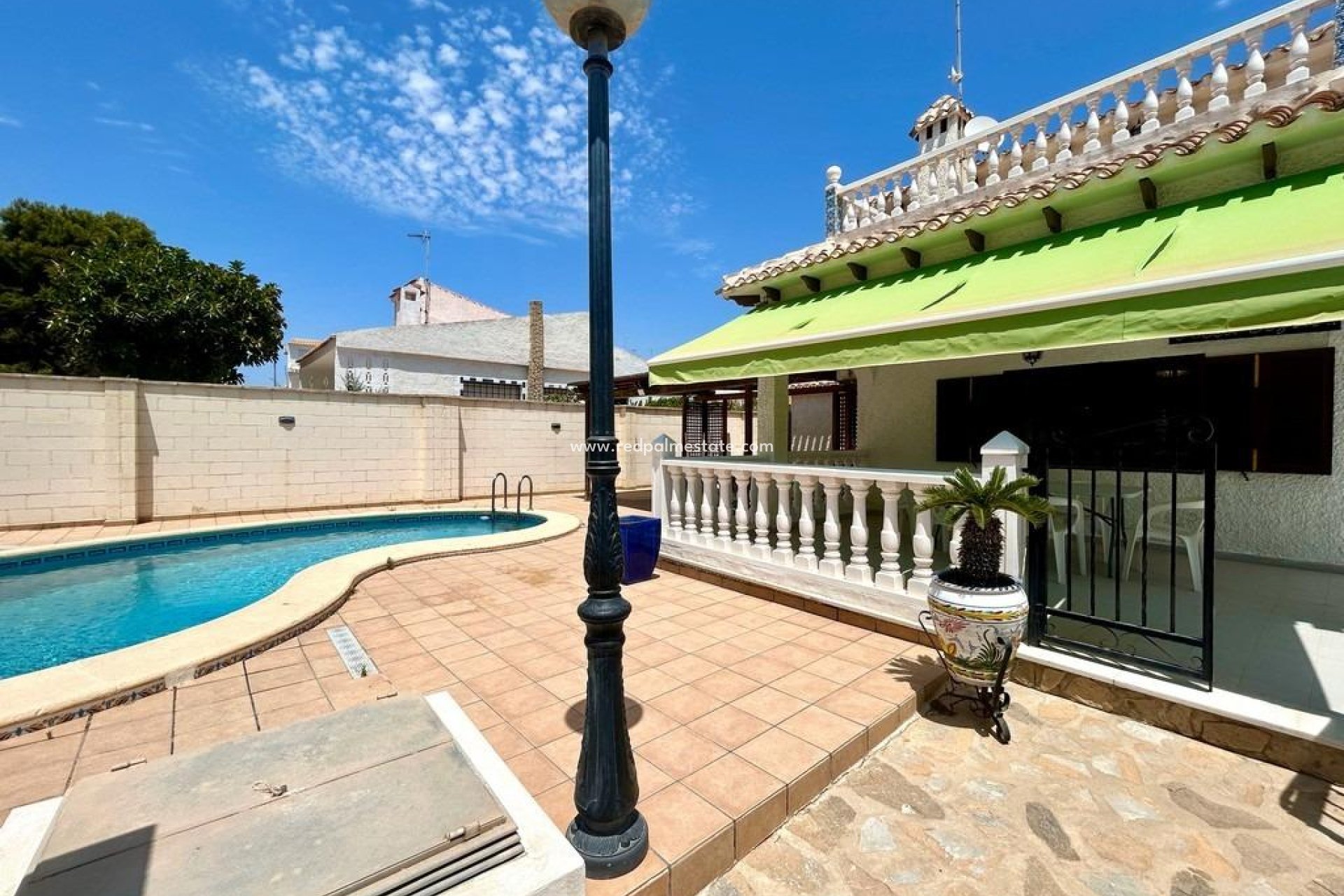 Återförsäljning - Villa -
Orihuela Costa - La Zenia
