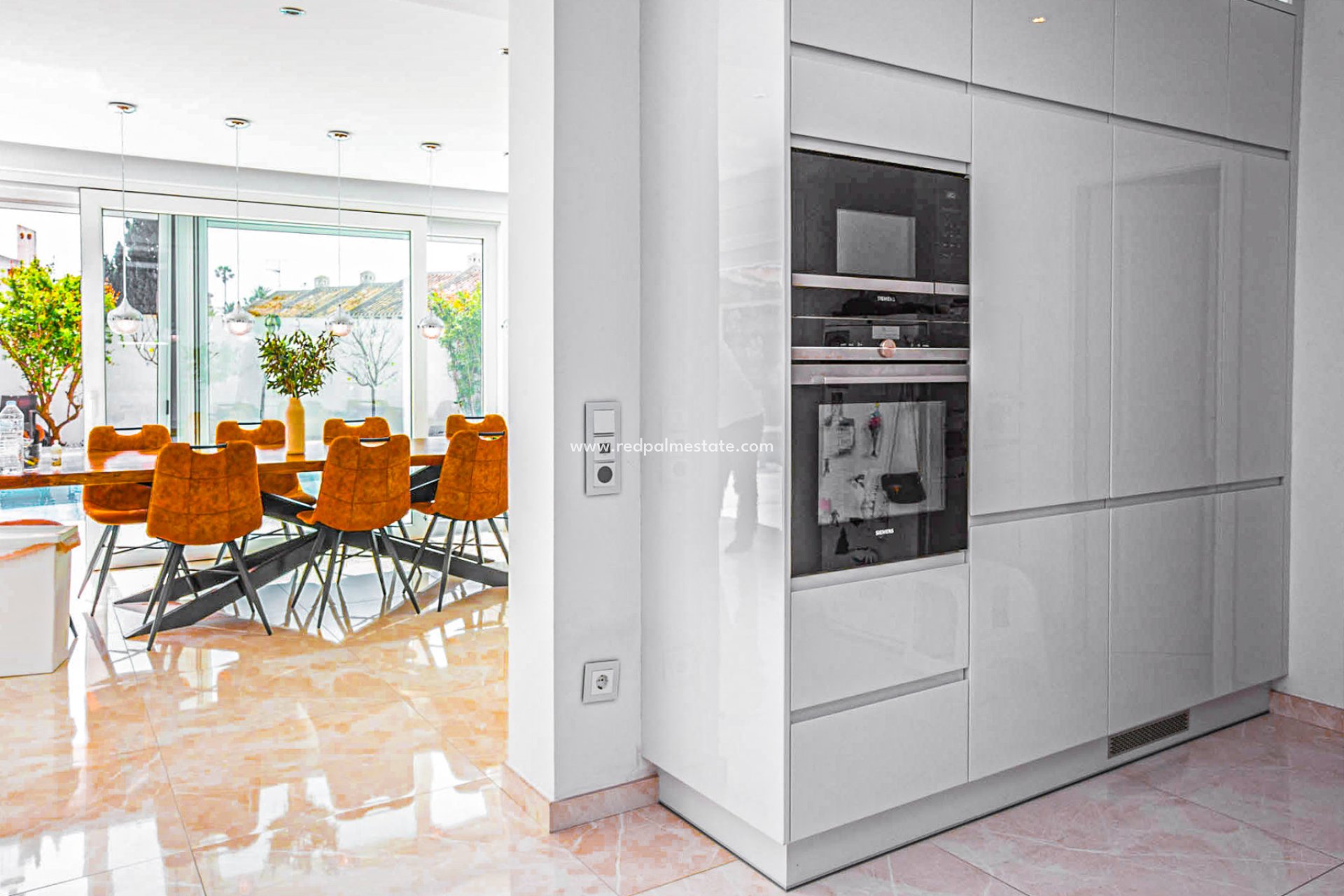 Återförsäljning - Villa -
Orihuela Costa - La Zenia