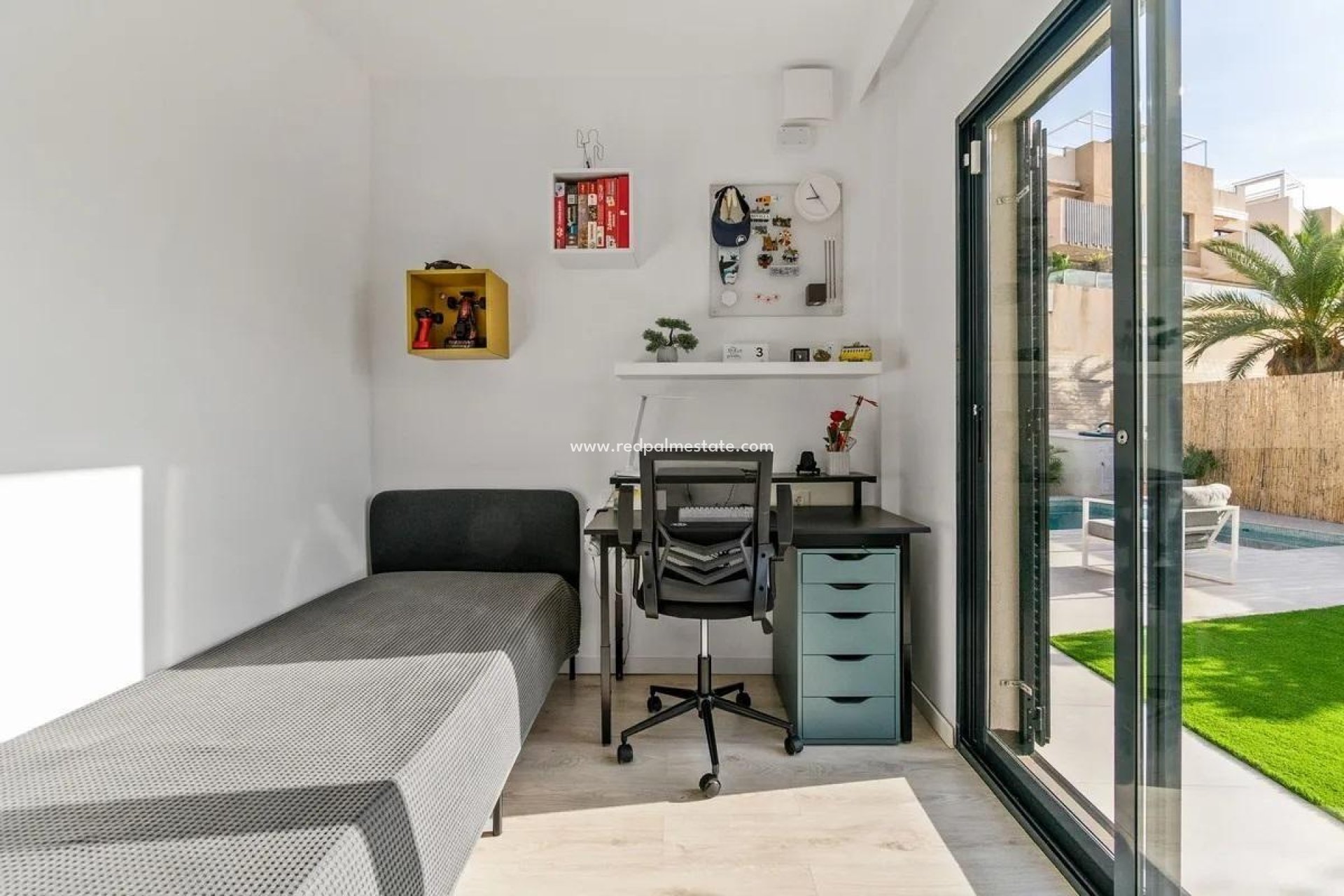 Återförsäljning - Villa -
Orihuela Costa - La Zenia