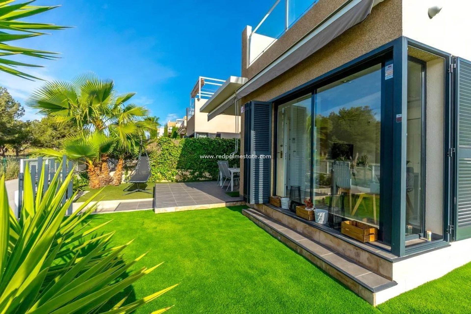 Återförsäljning - Villa -
Orihuela Costa - La Zenia