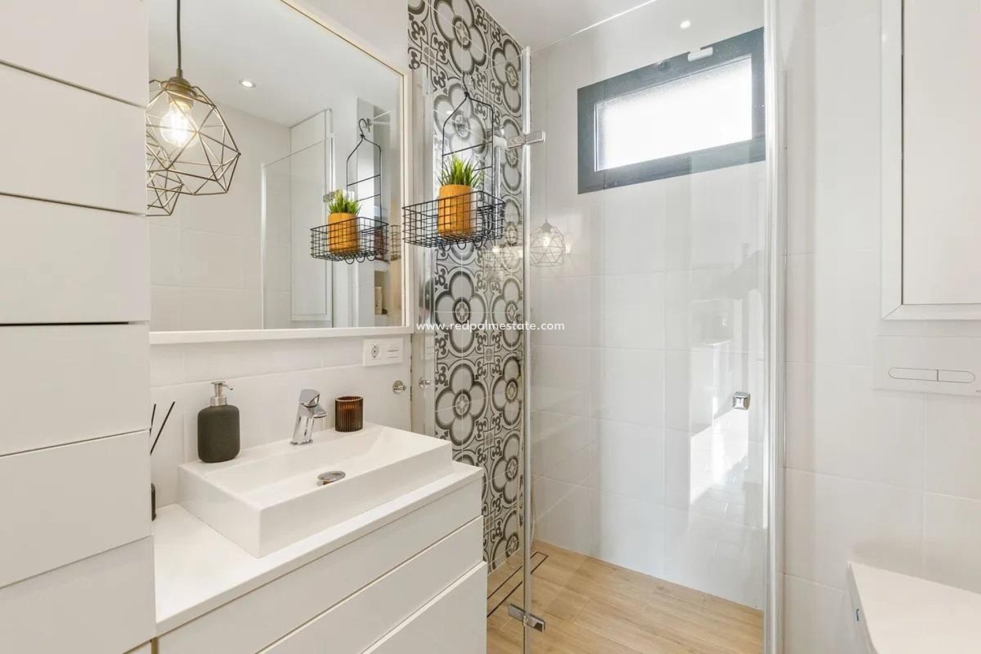 Återförsäljning - Villa -
Orihuela Costa - La Zenia