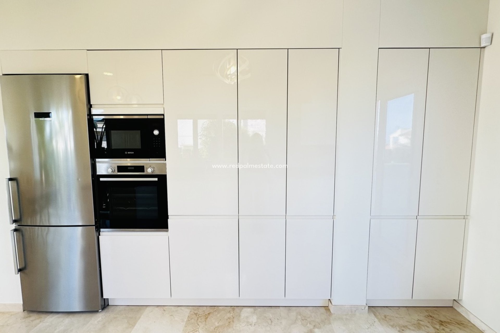 Återförsäljning - Villa -
Orihuela Costa - La Zenia