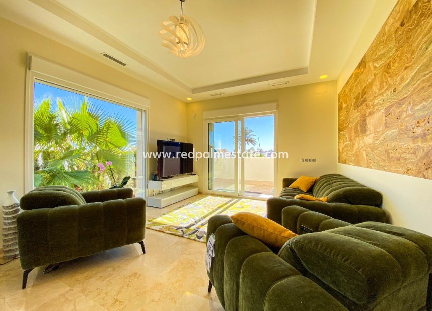 Återförsäljning - Villa -
Orihuela Costa - La Zenia