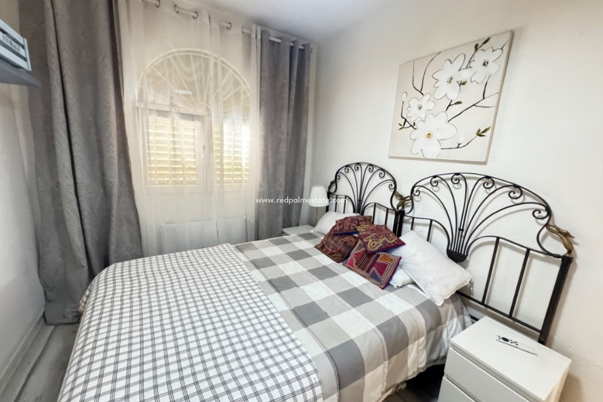 Återförsäljning - Villa -
Orihuela Costa - La Zenia