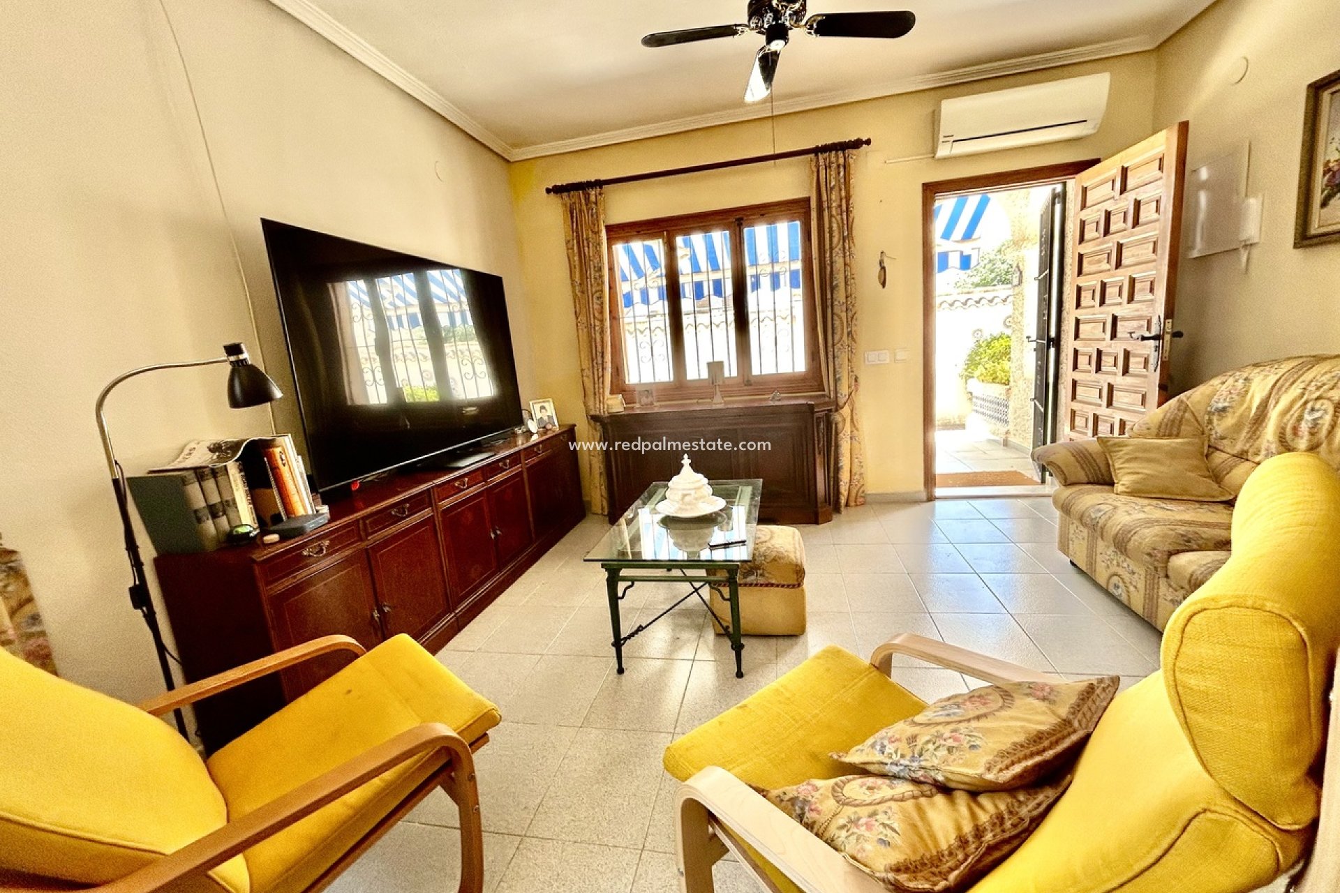 Återförsäljning - Villa -
Orihuela Costa - La Zenia