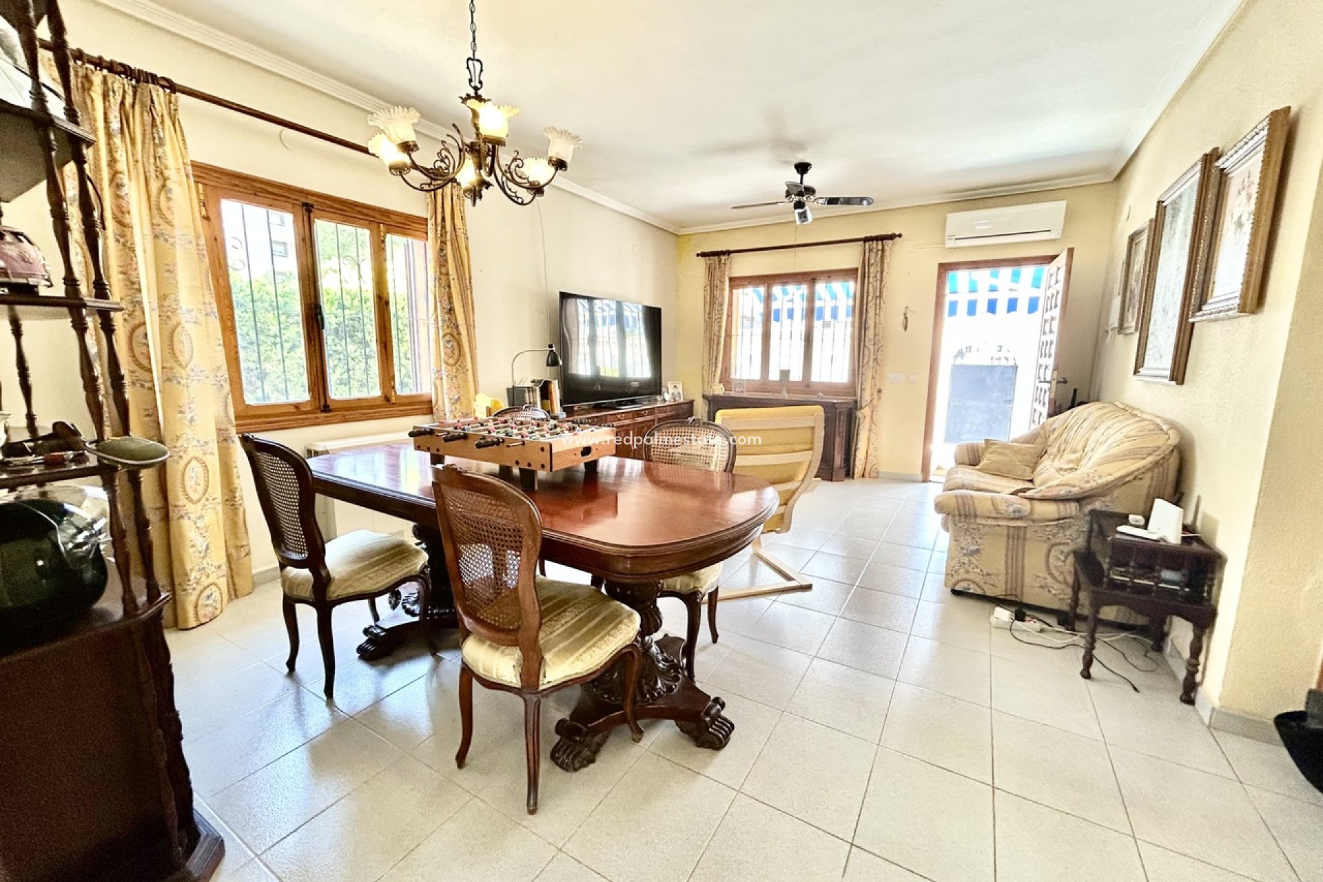 Återförsäljning - Villa -
Orihuela Costa - La Zenia