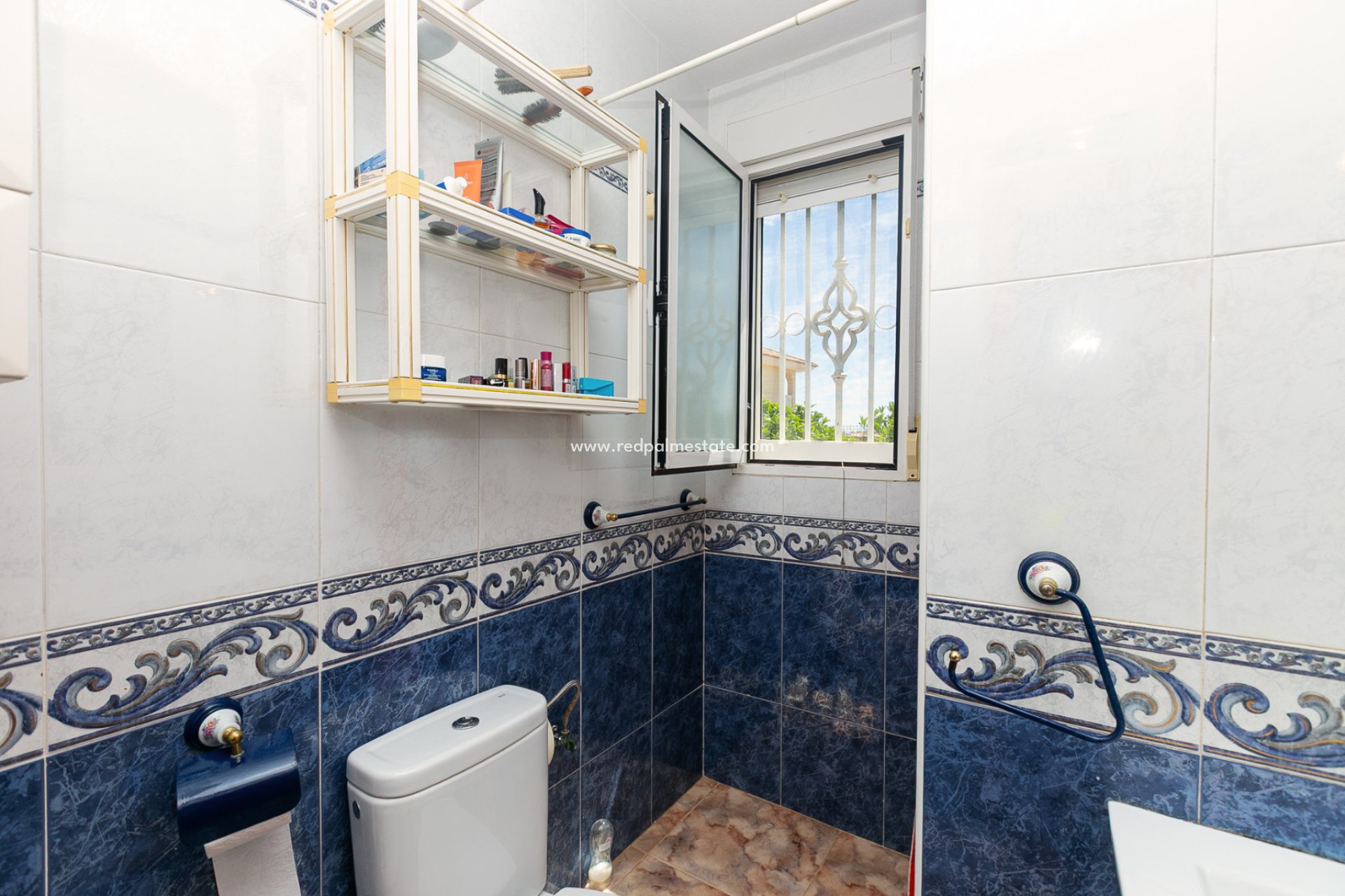 Återförsäljning - Villa -
Orihuela Costa - La Zenia