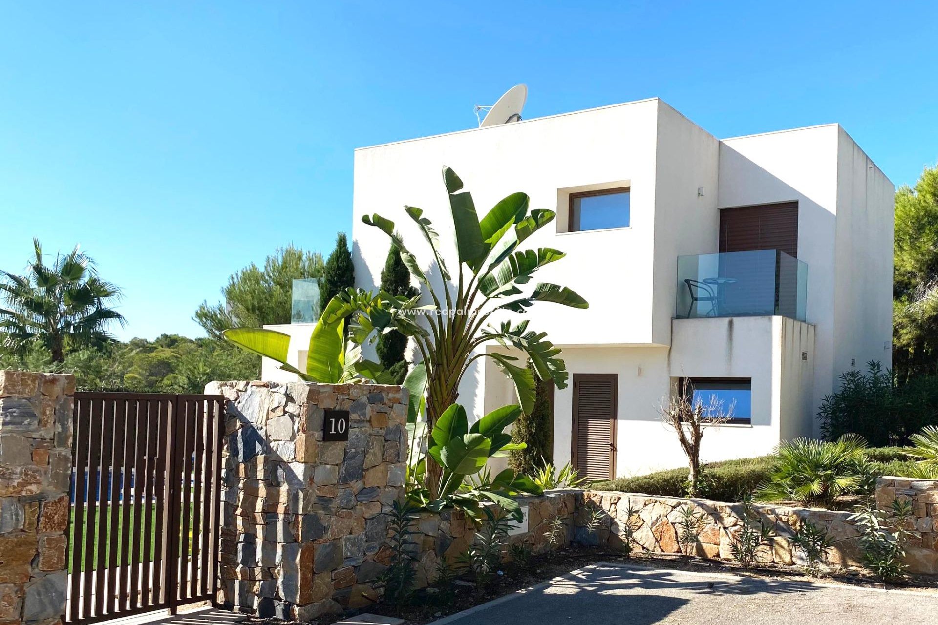 Återförsäljning - Villa -
Orihuela Costa - Las Colinas Golf