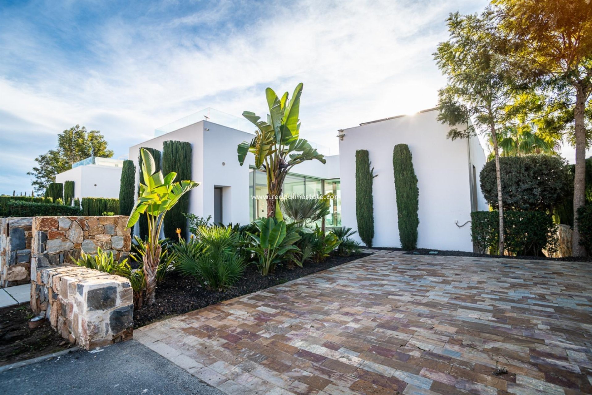 Återförsäljning - Villa -
Orihuela Costa - Las Colinas Golf