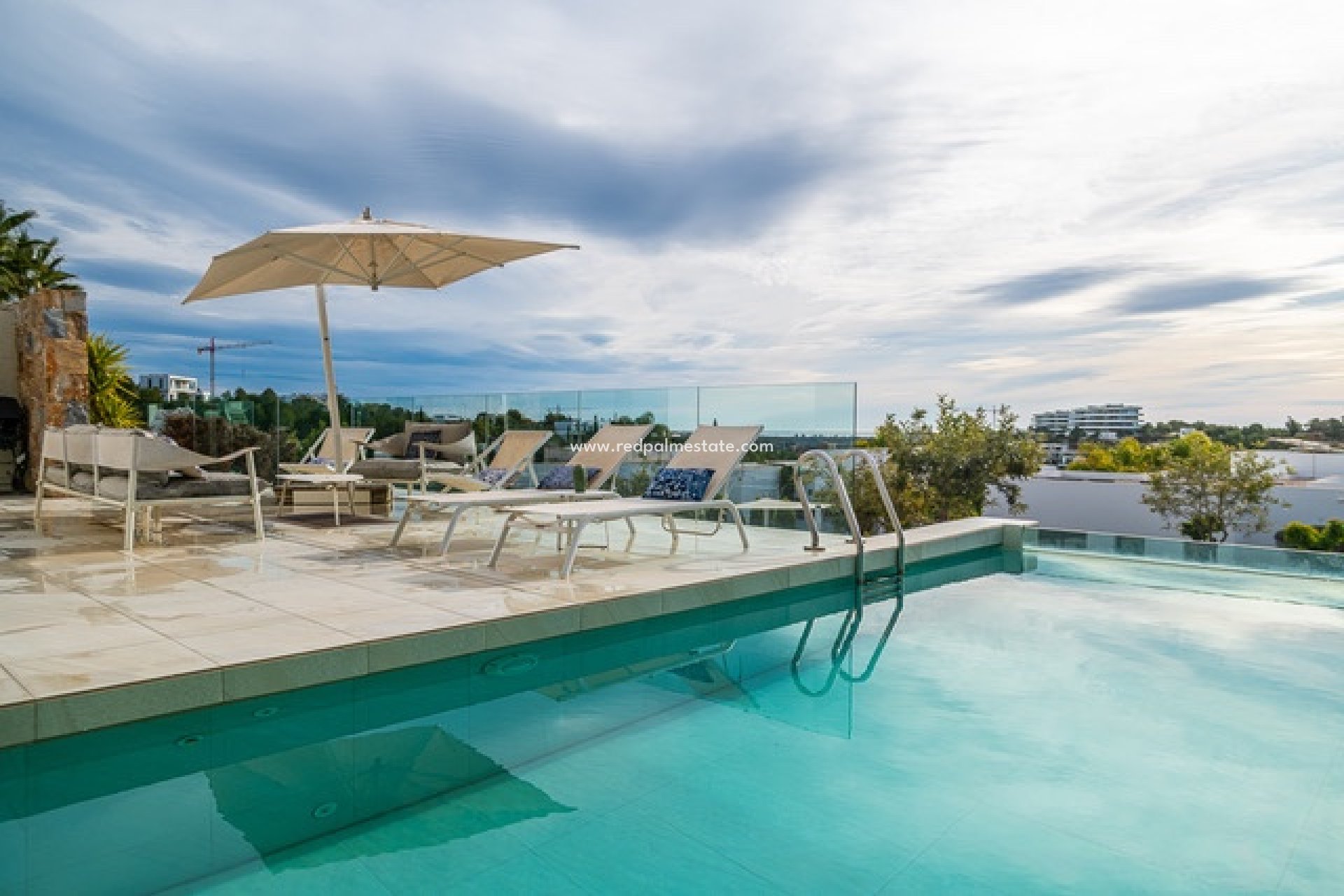 Återförsäljning - Villa -
Orihuela Costa - Las Colinas Golf