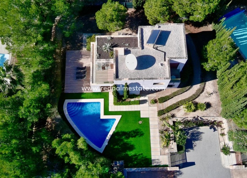 Återförsäljning - Villa -
Orihuela Costa - Las Colinas Golf