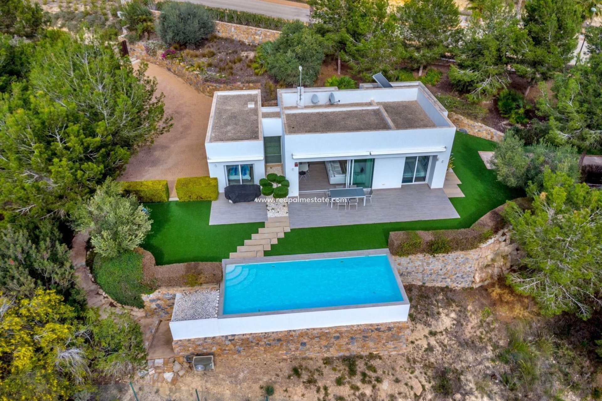 Återförsäljning - Villa -
Orihuela Costa - Las Colinas Golf