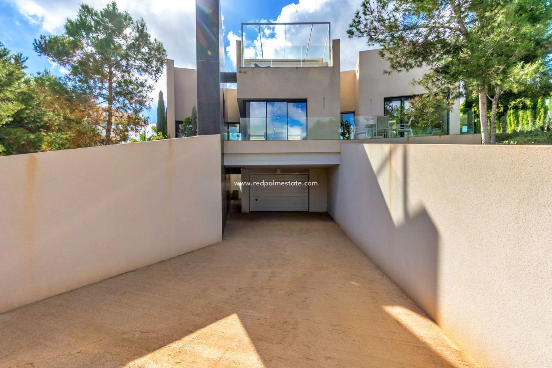 Återförsäljning - Villa -
Orihuela Costa - Las Colinas Golf