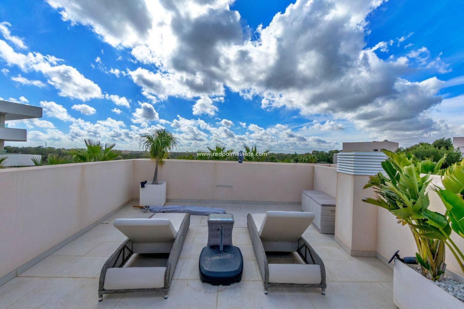 Återförsäljning - Villa -
Orihuela Costa - Las Colinas Golf