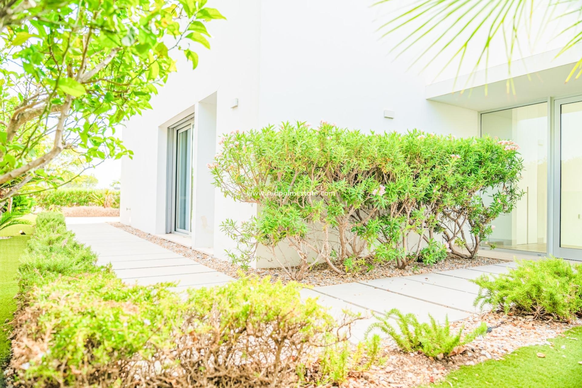 Återförsäljning - Villa -
Orihuela Costa - Las Colinas Golf