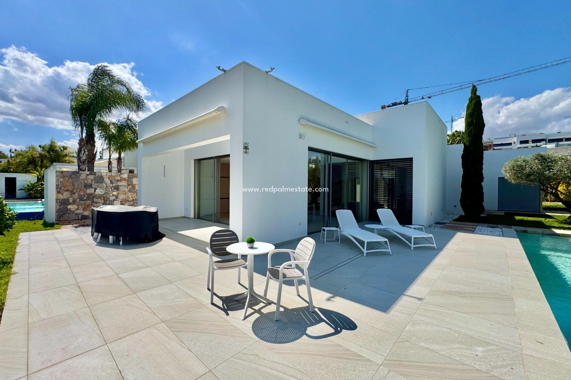 Återförsäljning - Villa -
Orihuela Costa - Las Colinas Golf