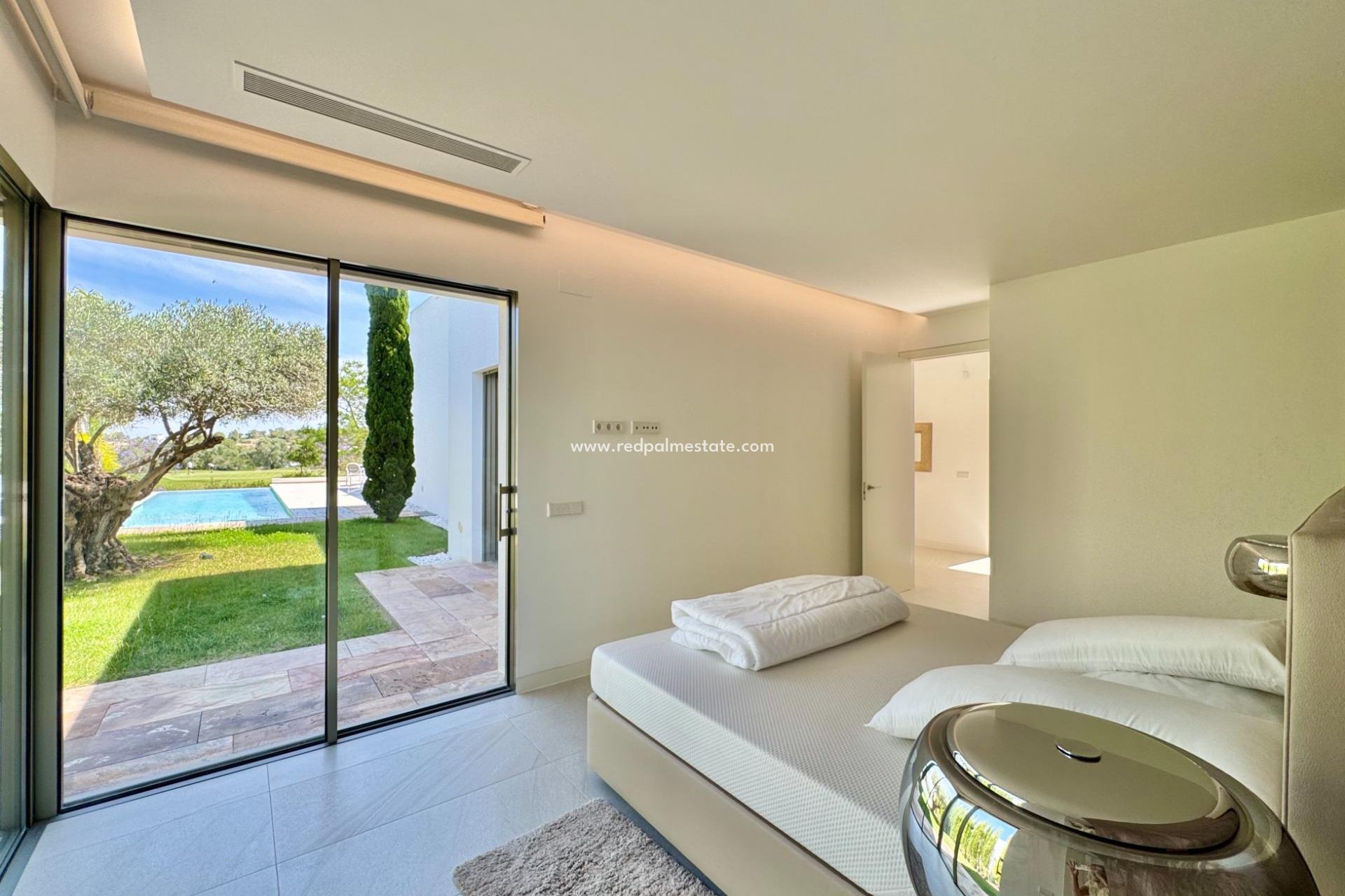 Återförsäljning - Villa -
Orihuela Costa - Las Colinas Golf